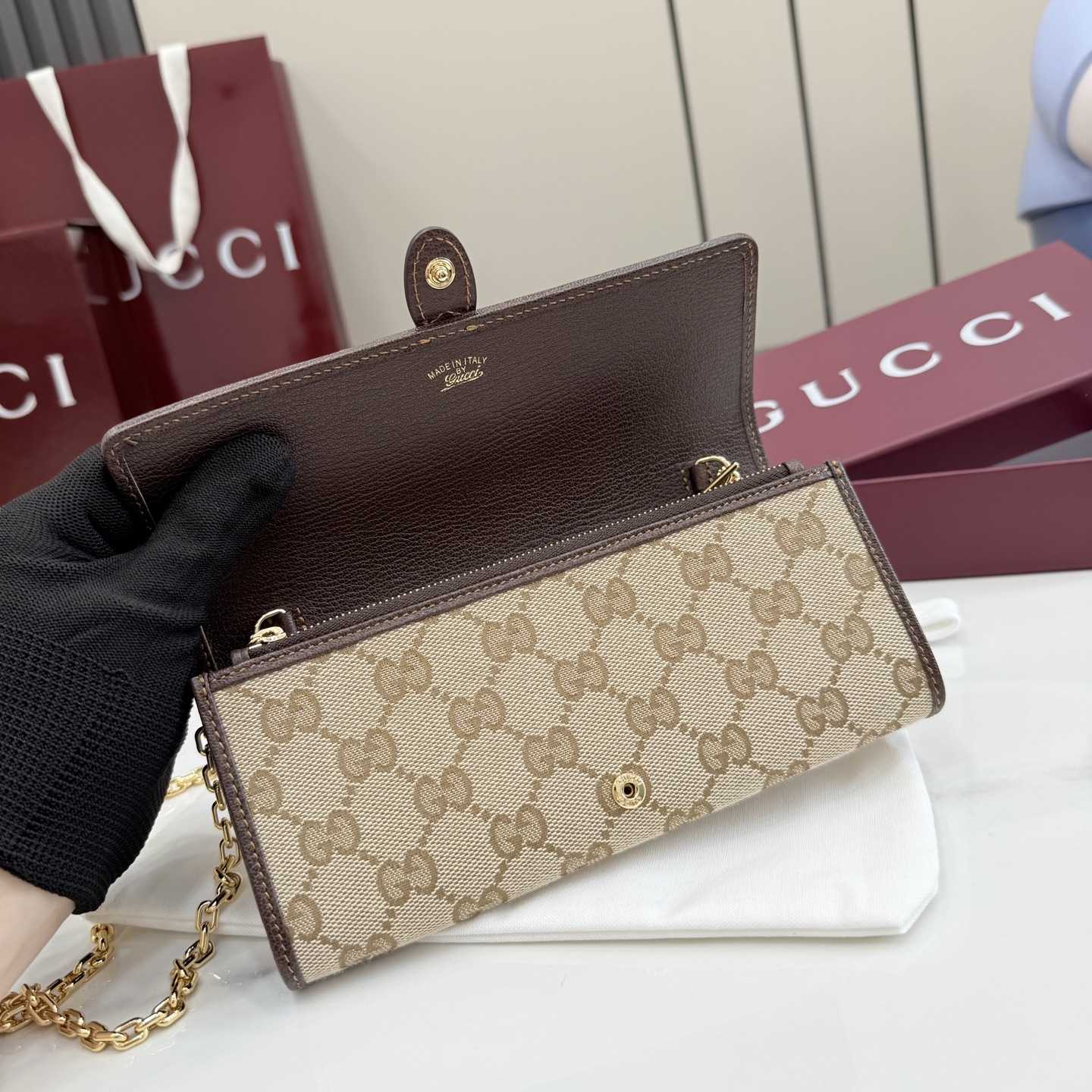 Gucci Jackie Wallet On Chain - FashionPlug