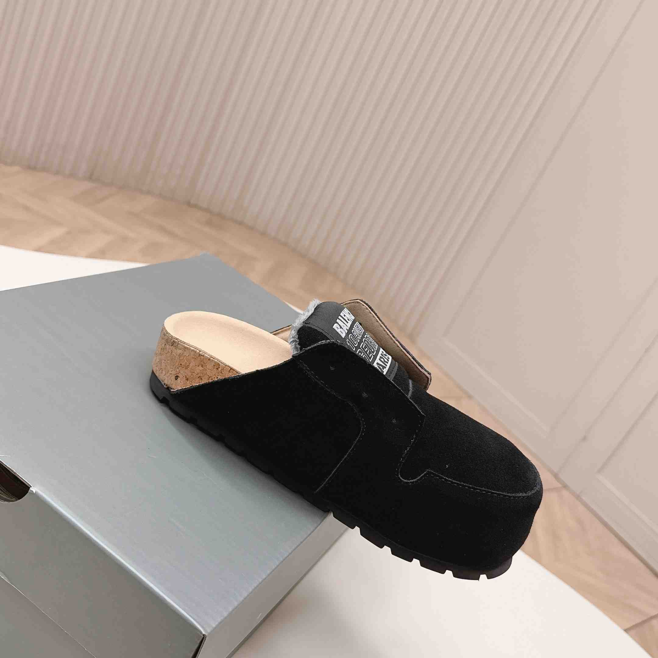 Balenciaga Dumbo Mule In Black - FashionPlug