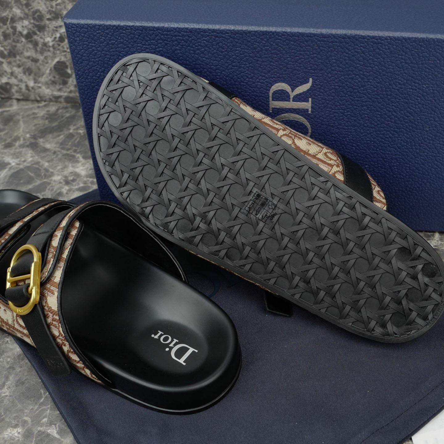 Dior Aqua-Sandaal - FashionPlug
