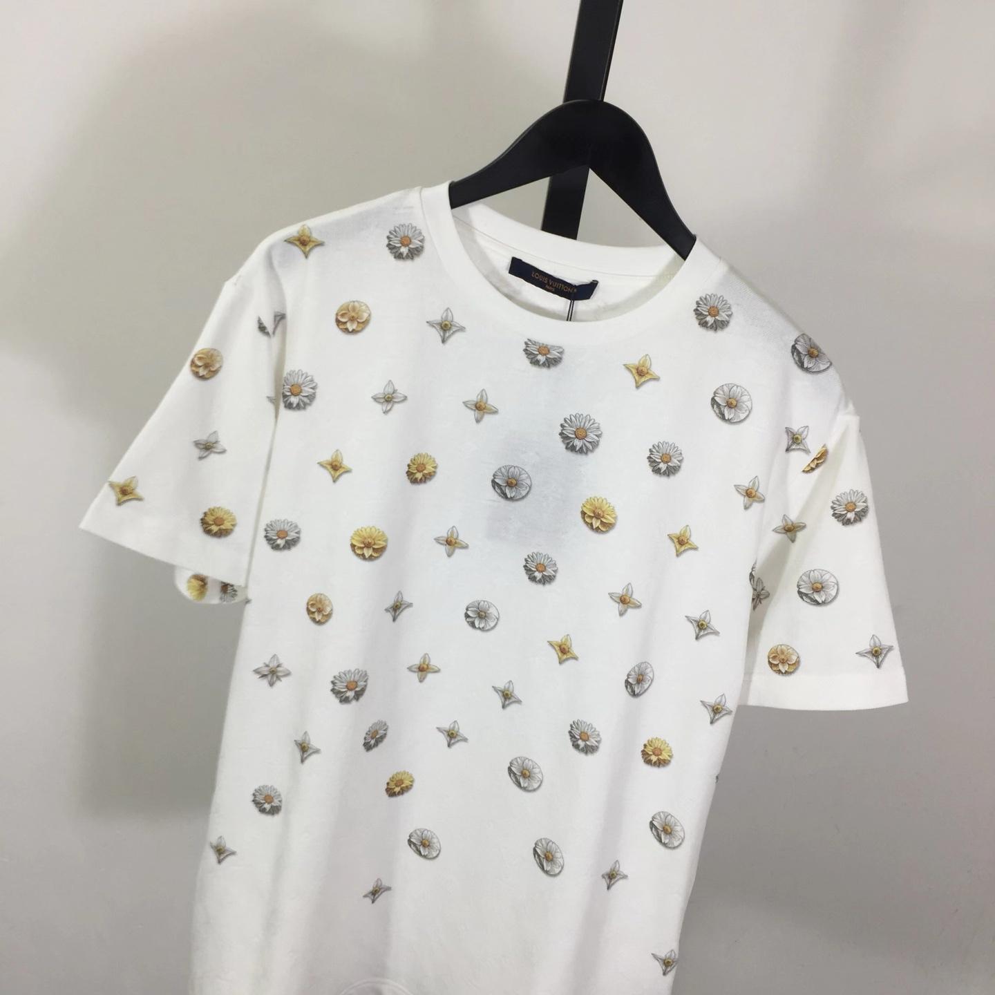 Louis Vuitton Overprinted Monogram Jacquard T-Shirt   1AJRAG - FashionPlug