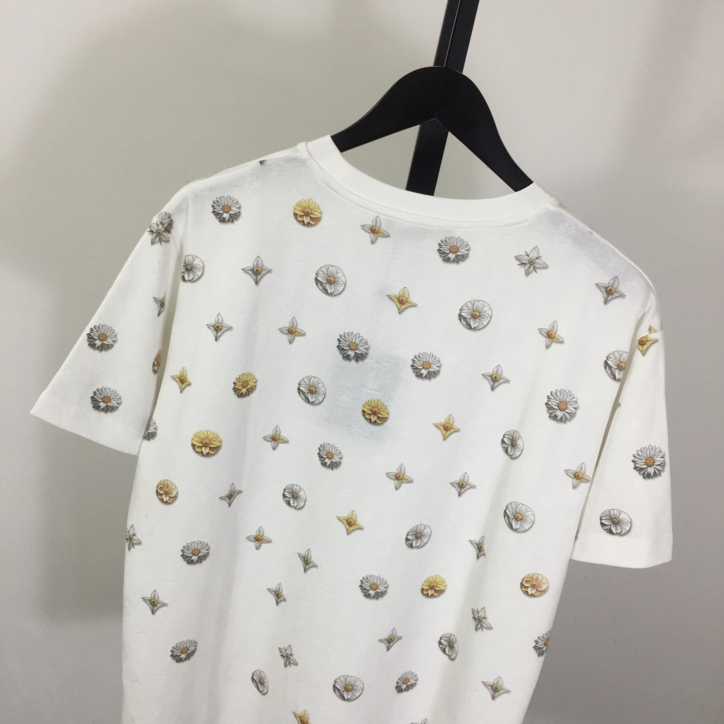 Louis Vuitton Overprinted Monogram Jacquard T-Shirt   1AJRAG - FashionPlug