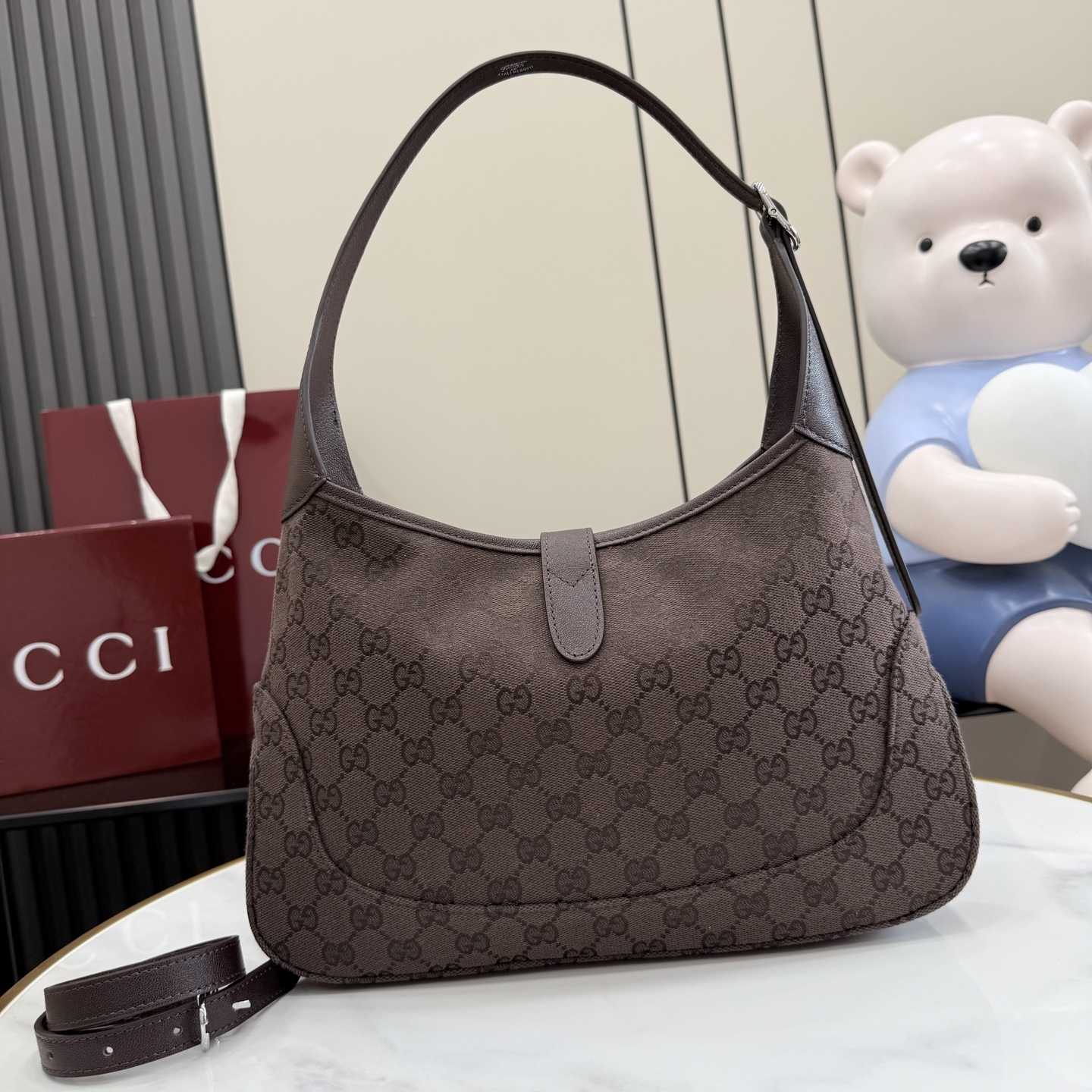 Gucci Jackie 1961 Medium Shoulder Bag - FashionPlug