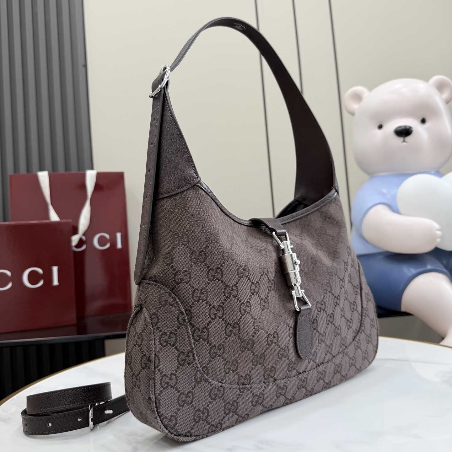 Gucci Jackie 1961 Medium Shoulder Bag - FashionPlug