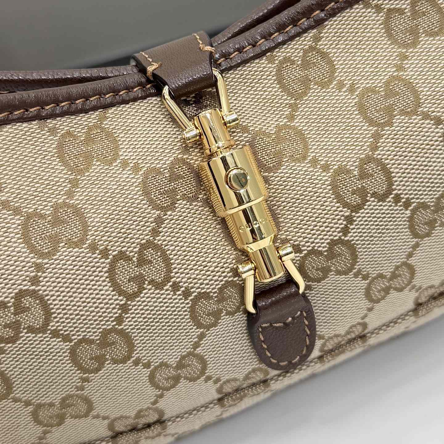 Gucci Jackie Slim Medium Shoulder Bag  - FashionPlug