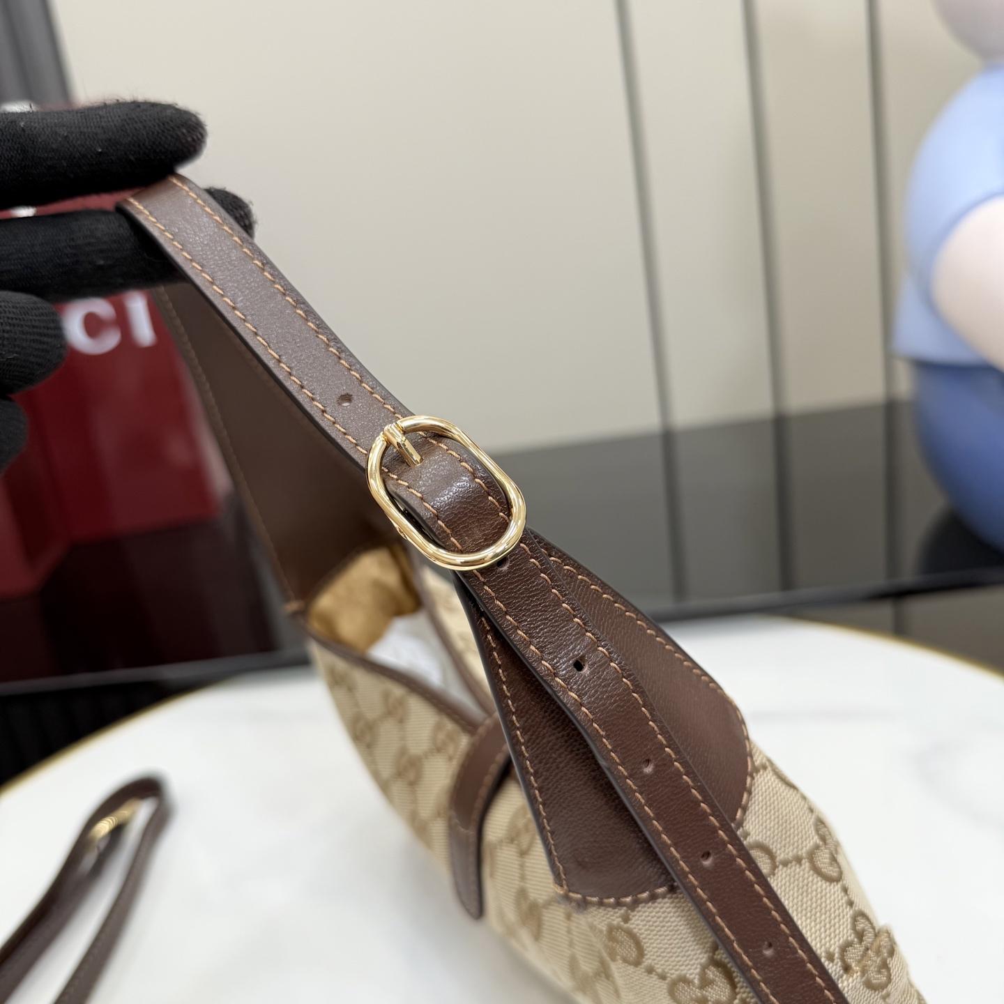 Gucci Jackie Slim Medium Shoulder Bag  - FashionPlug