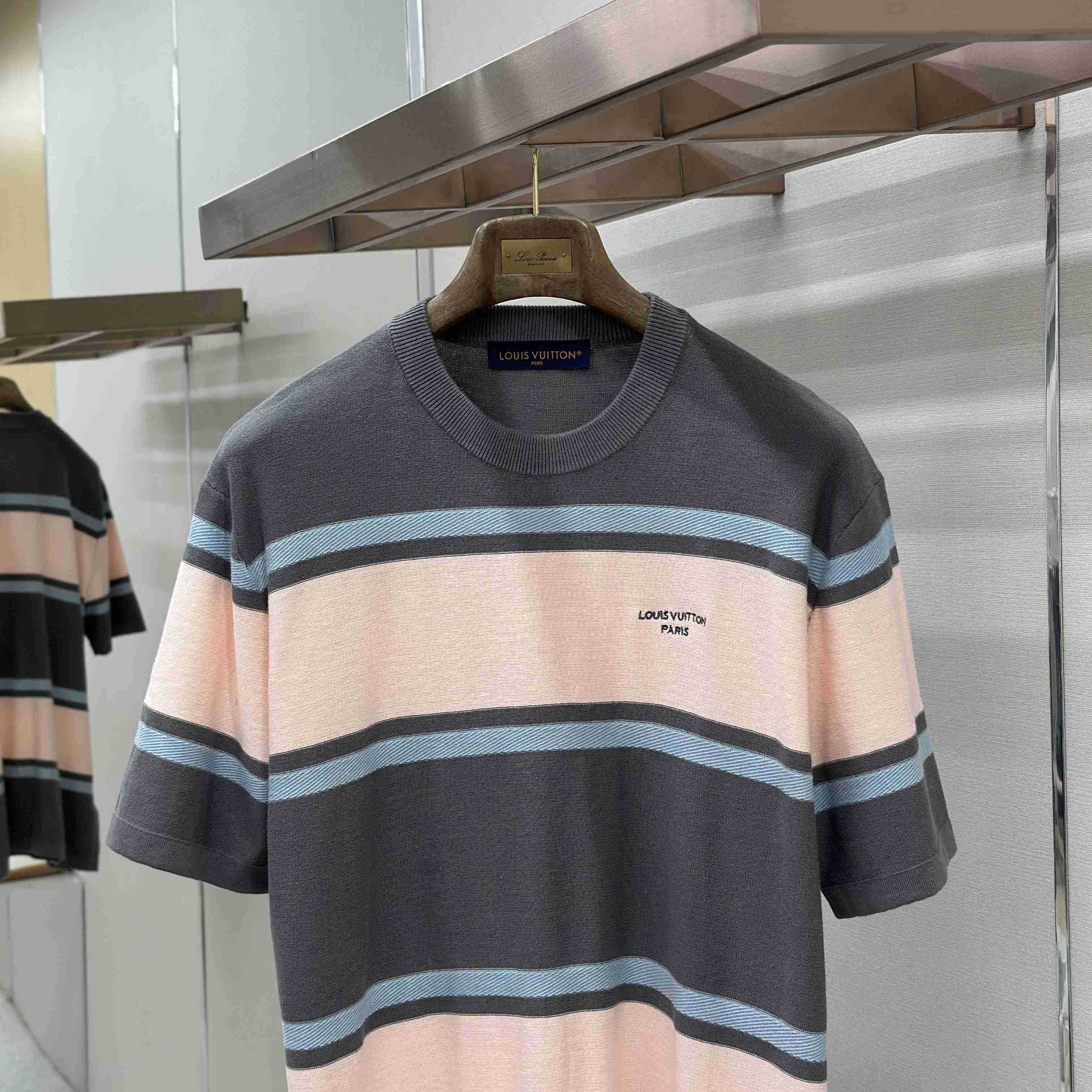 Louis Vuitton Striped Short-Sleeved T-Shirt 1AK7IO - FashionPlug