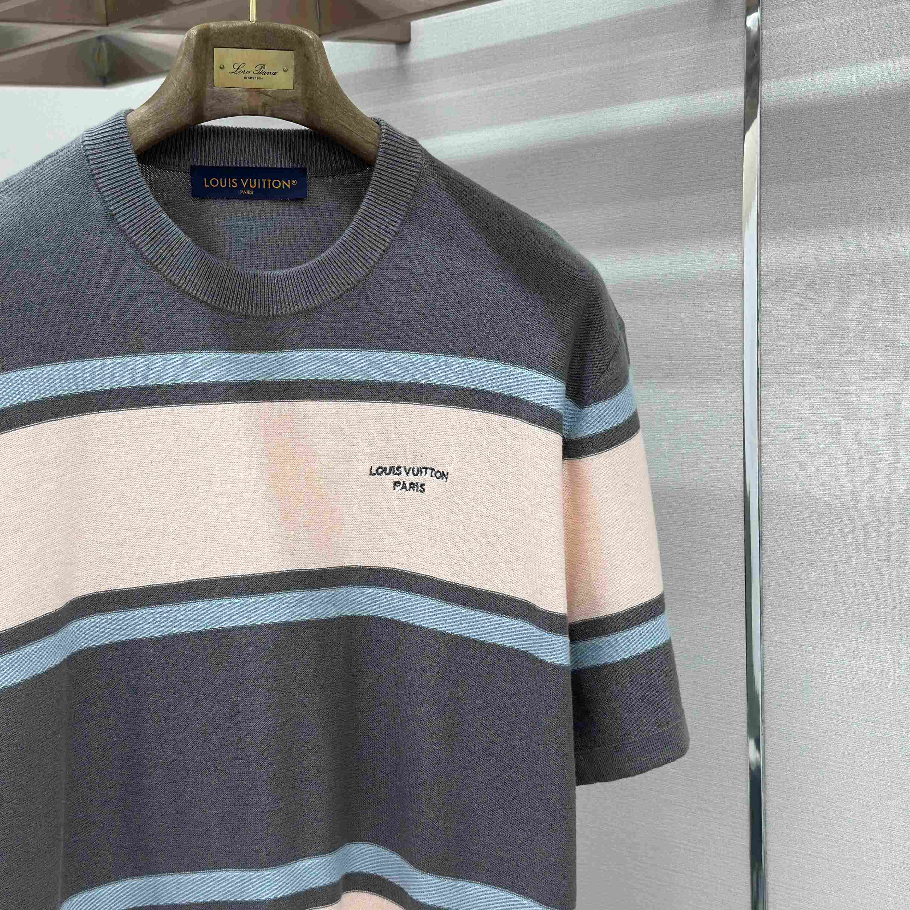 Louis Vuitton Striped Short-Sleeved T-Shirt 1AK7IO - FashionPlug