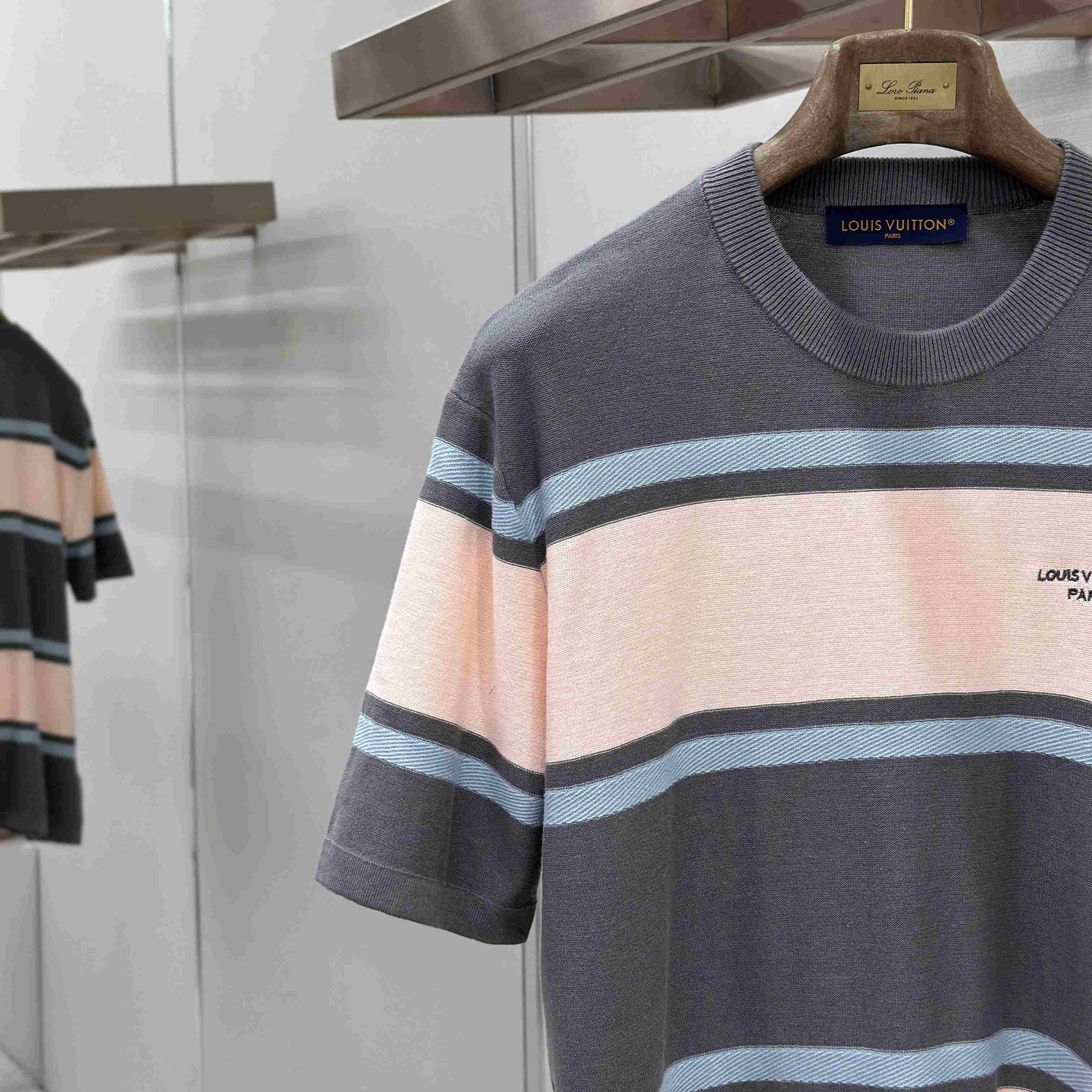 Louis Vuitton Striped Short-Sleeved T-Shirt 1AK7IO - FashionPlug