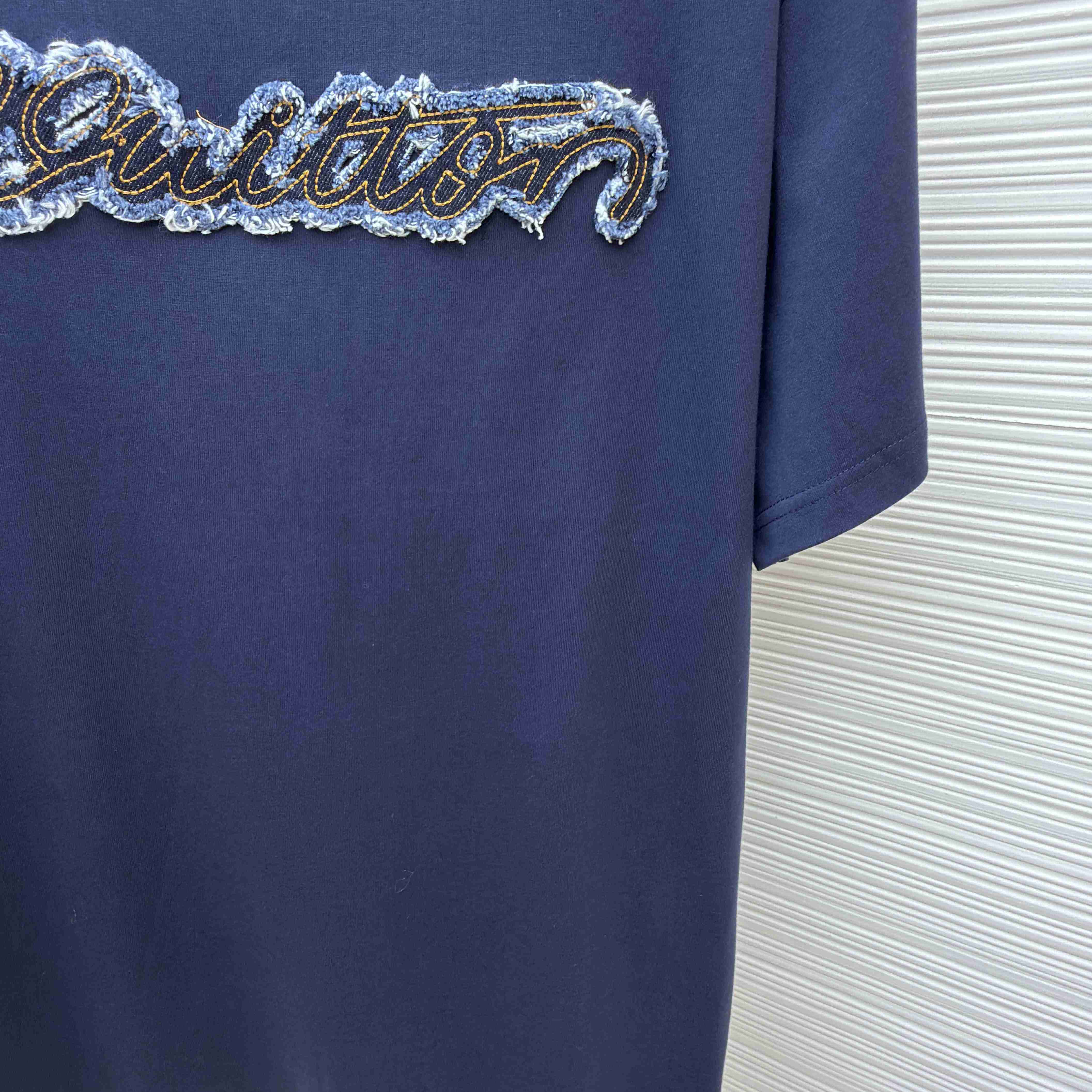 Louis Vuitton Denim Signature T-Shirt   1AK7HB - FashionPlug