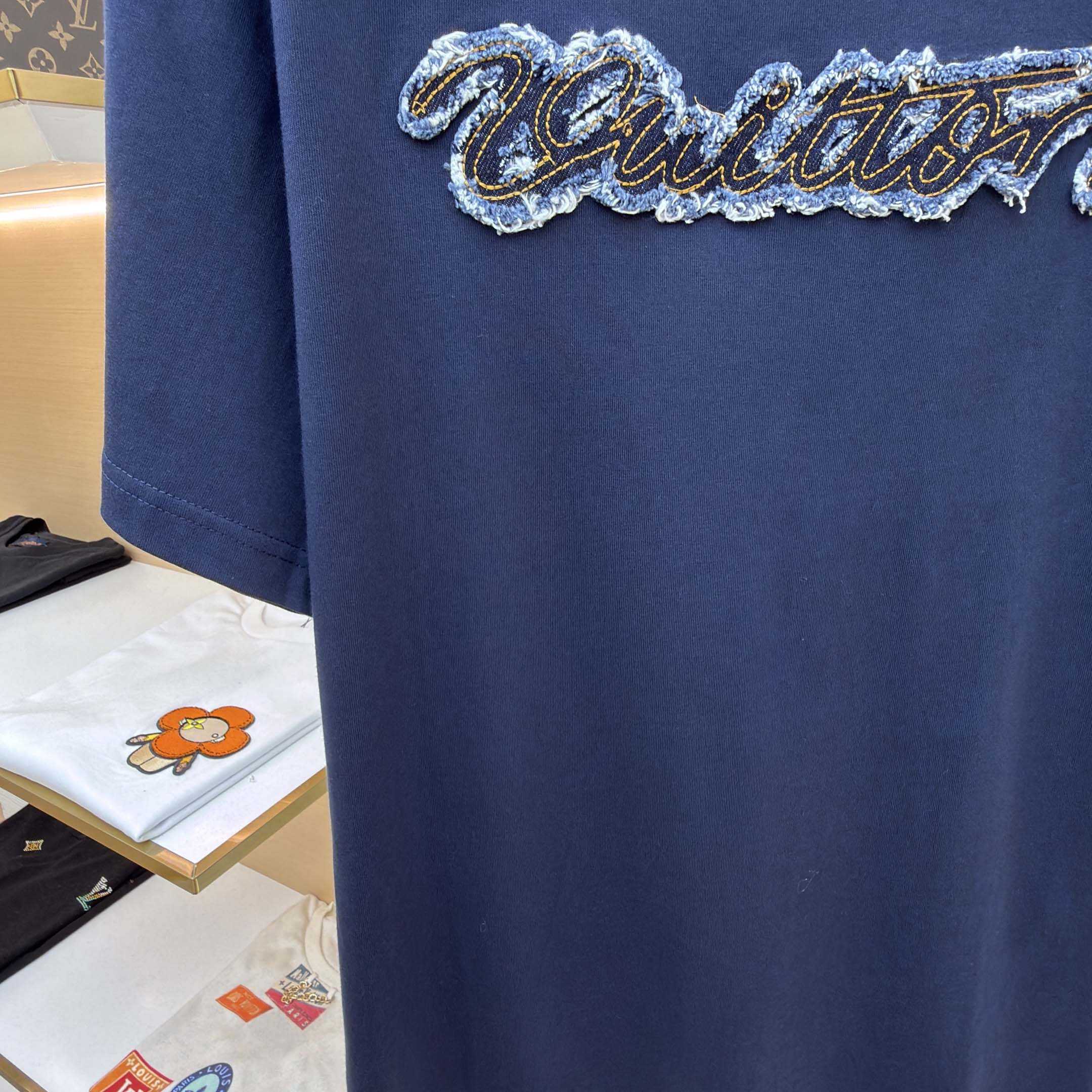 Louis Vuitton Denim Signature T-Shirt   1AK7HB - FashionPlug
