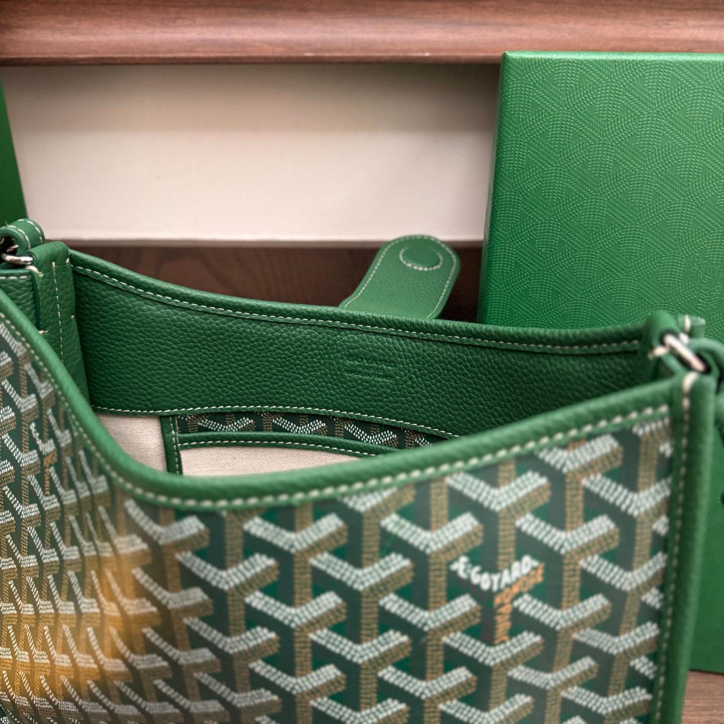 Goyard Musette Bag - FashionPlug