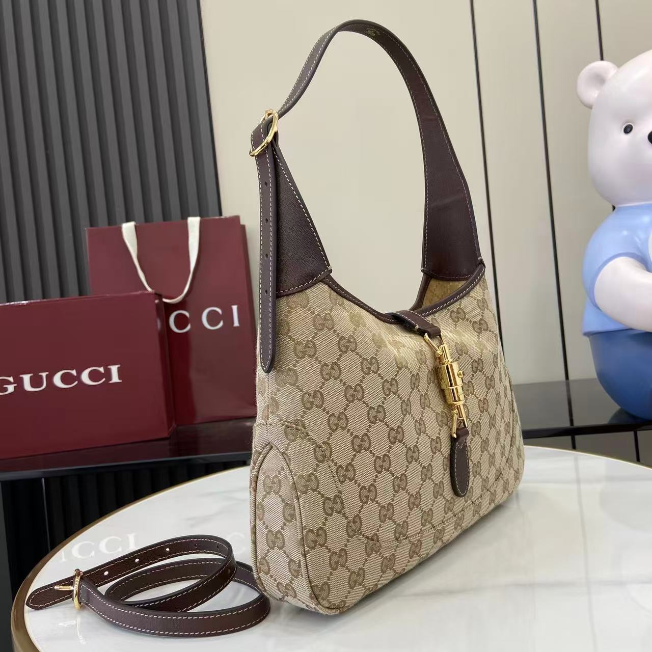 Gucci Jackie 1961 Medium Shoulder Bag - FashionPlug