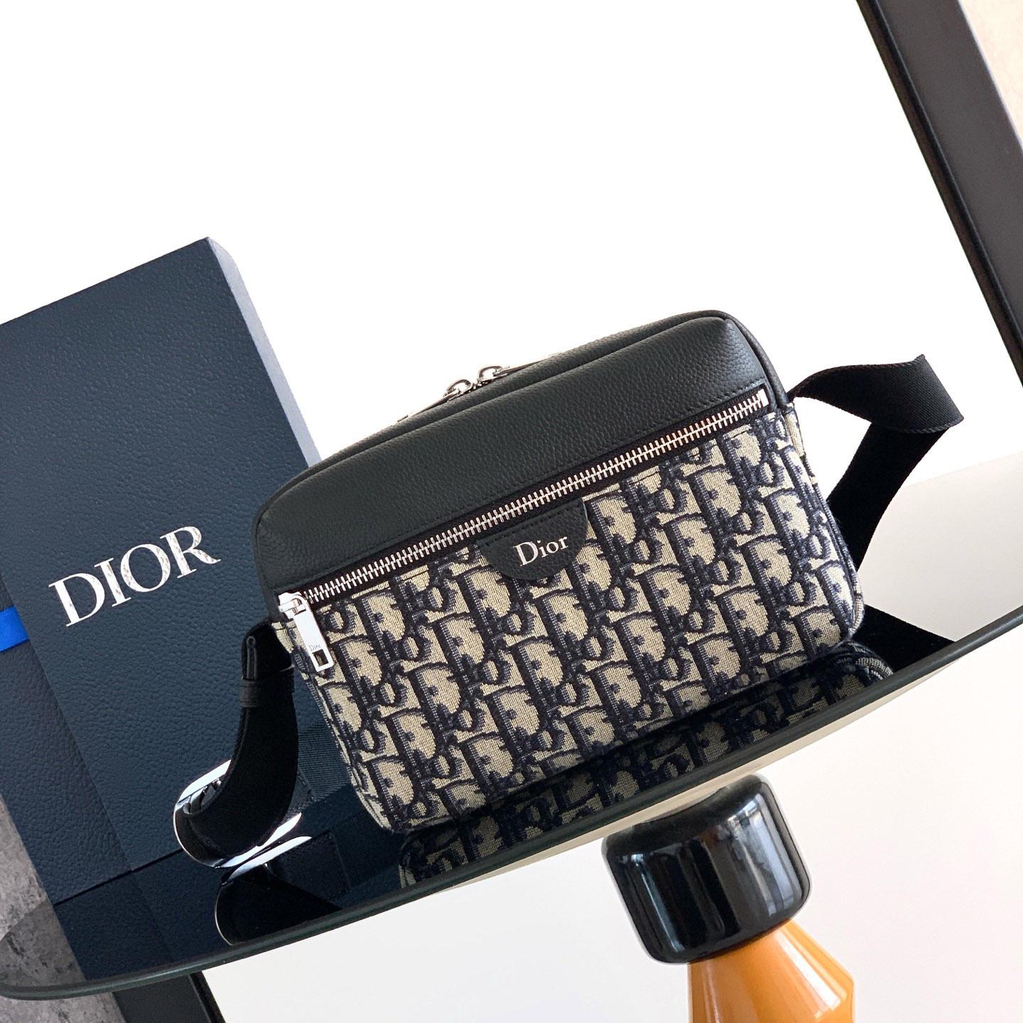 Dior Rider Zipped Messenger Bag - FashionPlug