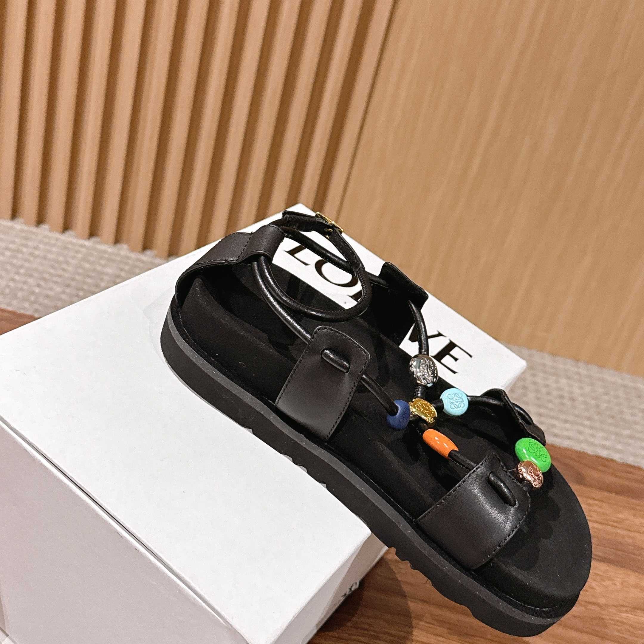 Loewe Pebble Beads Fussbett Sandal - FashionPlug