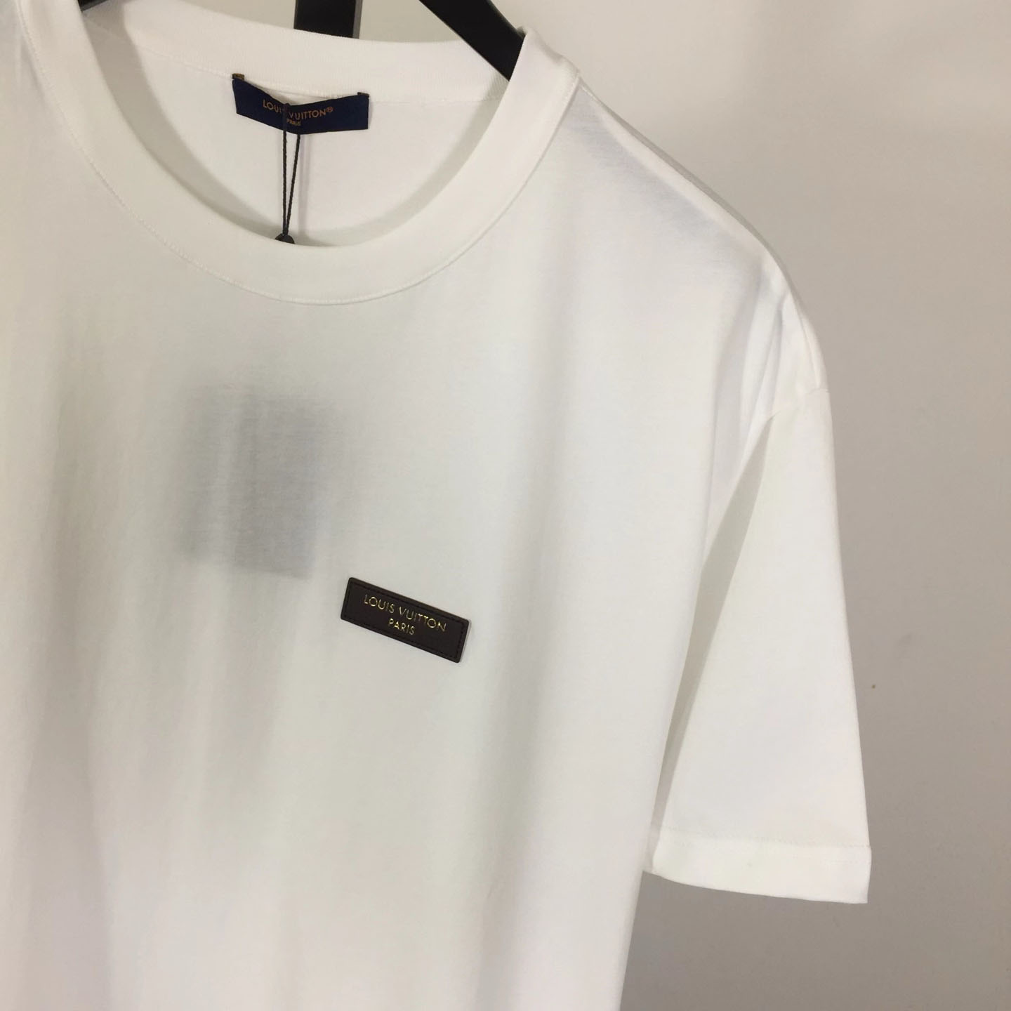 Louis Vuitton Slim Fit Signature T-Shirt 1AK7GL - FashionPlug