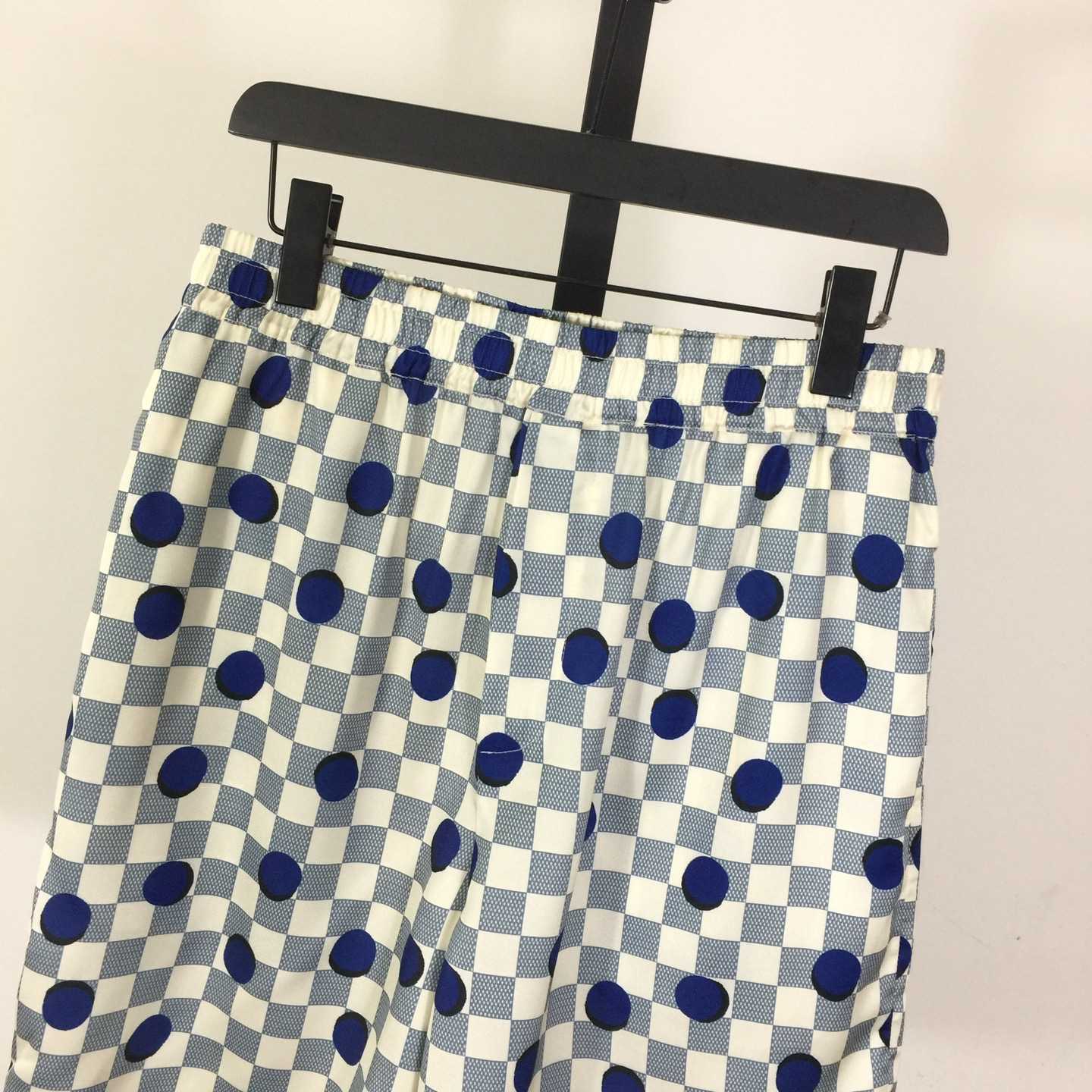 Louis Vuitton Damier Silk Shorts   1AK760 - FashionPlug