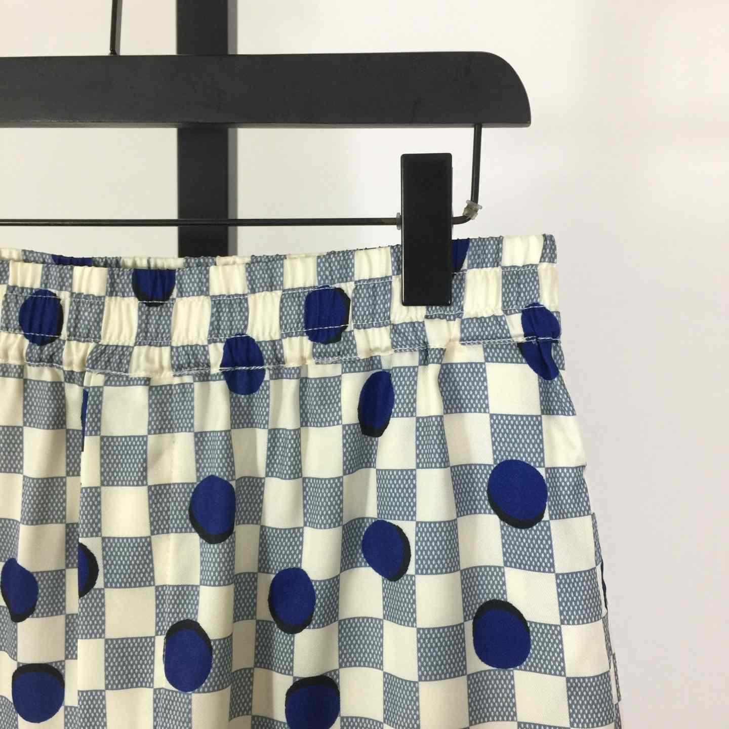 Louis Vuitton Damier Silk Shorts   1AK760 - FashionPlug