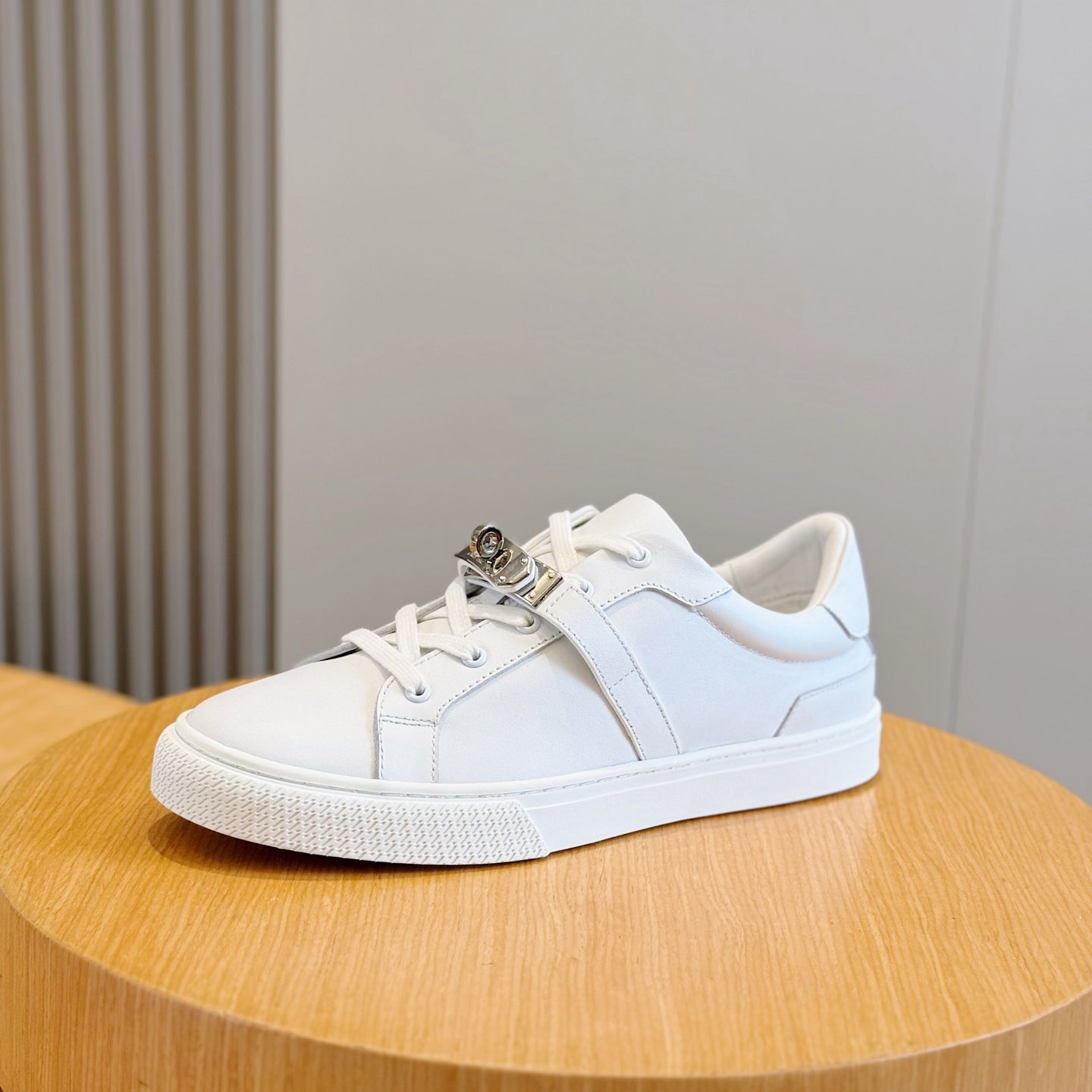 Hermes Day Sneaker - FashionPlug