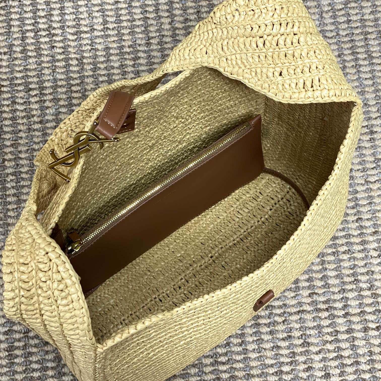 Saint Laurent LE 5 À 7 Supple Large In Raffia - FashionPlug