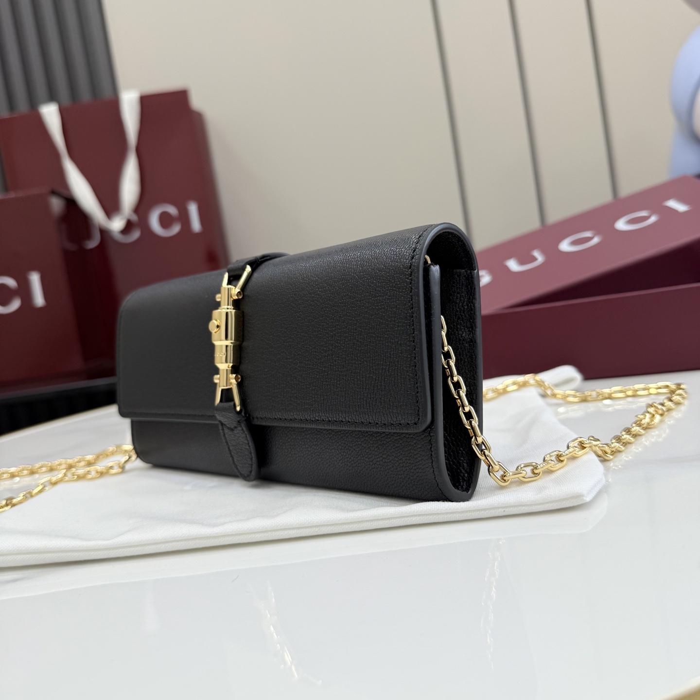 Gucci Jackie Wallet On Chain - FashionPlug