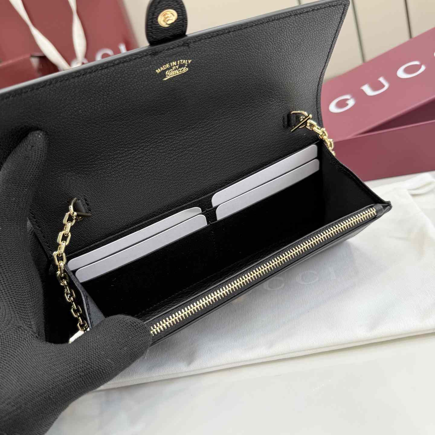 Gucci Jackie Wallet On Chain - FashionPlug