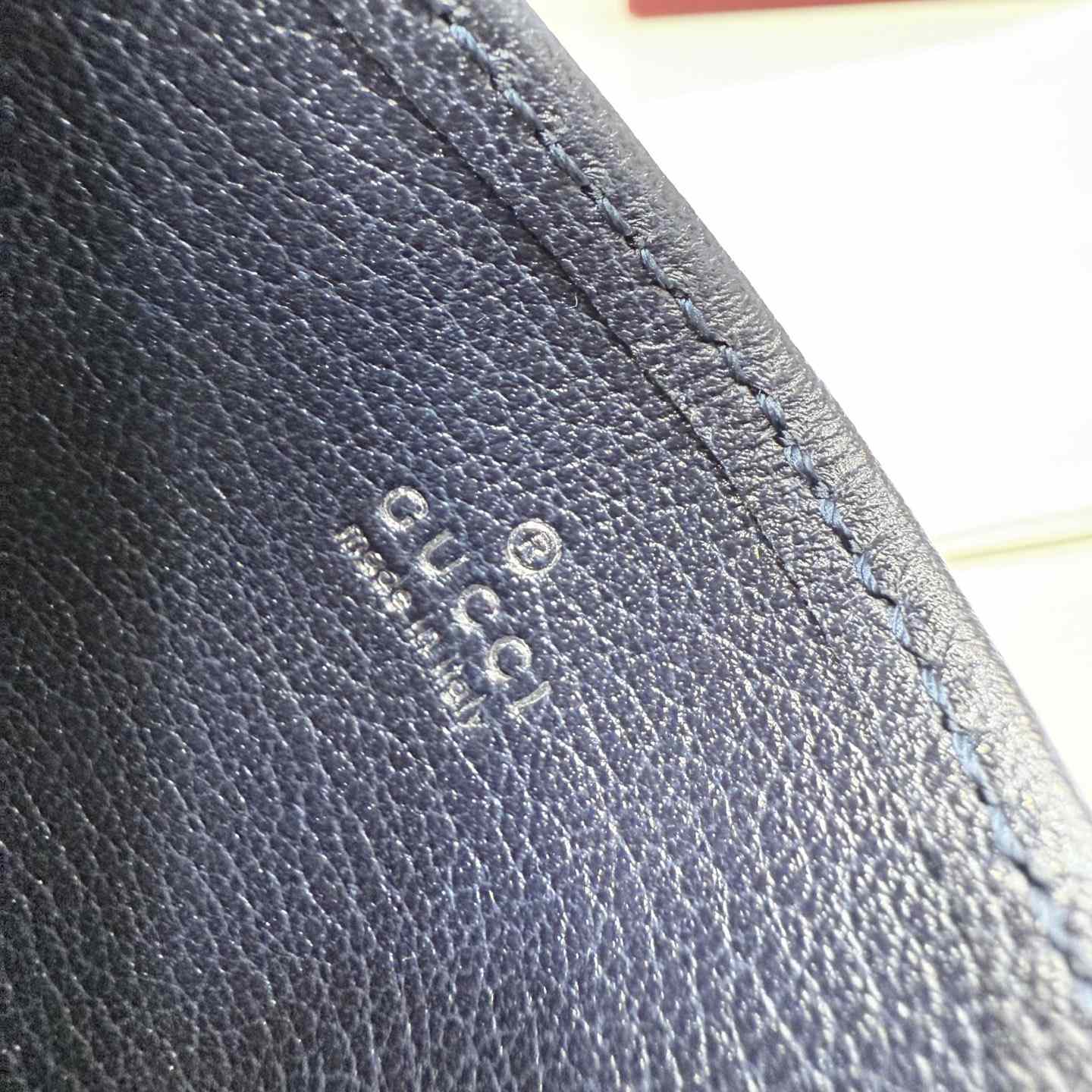 Gucci Card case With Gucci Plaque - FashionPlug