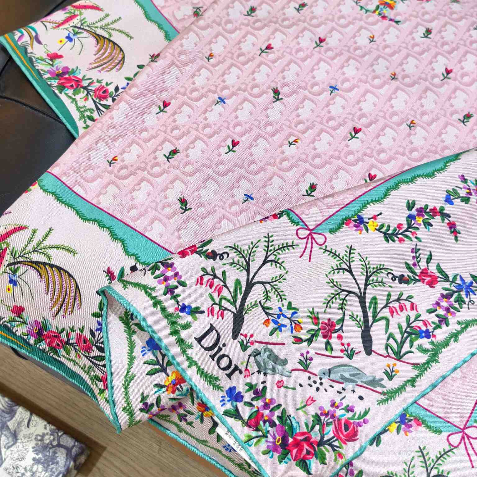 Dior Dioramour Revolution Flowers 90 Square Scarf - FashionPlug