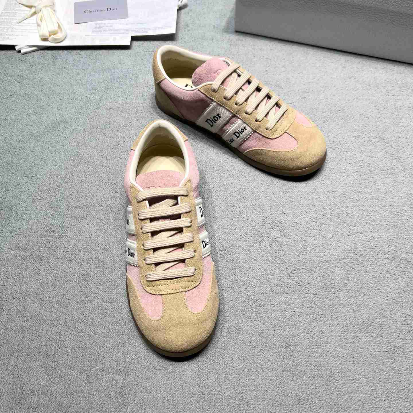 Dior Ribbon Sneaker - FashionPlug