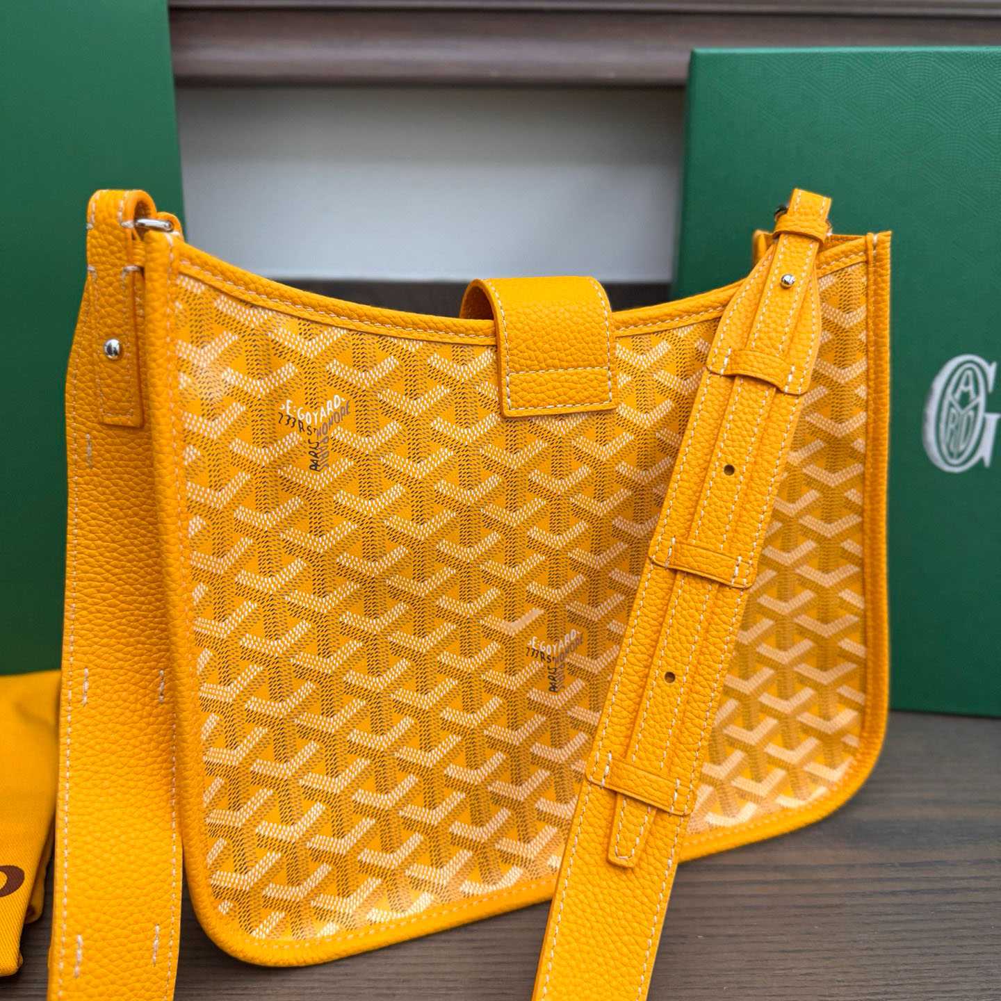 Goyard Musette Bag - FashionPlug