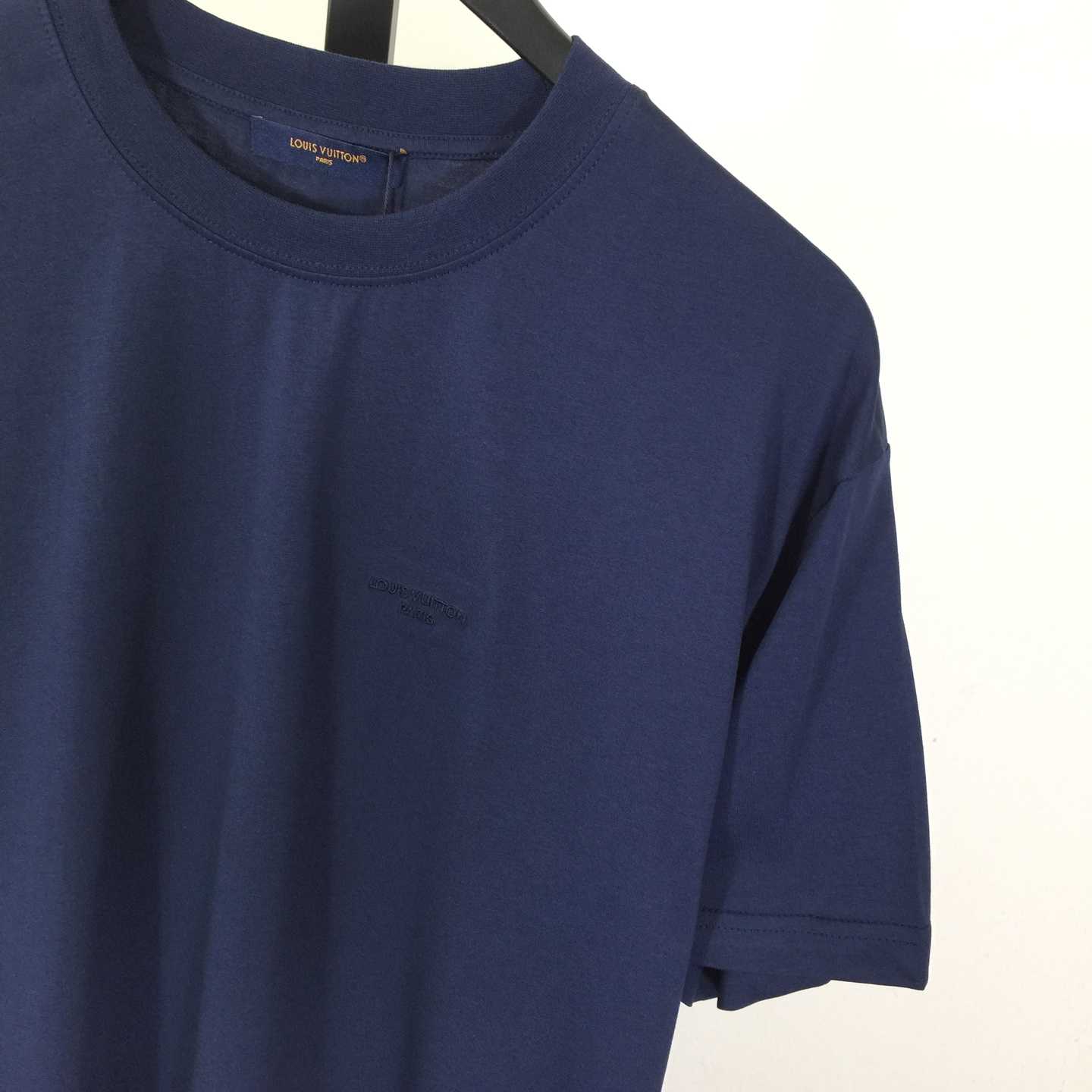 Louis Vuitton Embossed LV T-Shirt   1AGIIW - FashionPlug