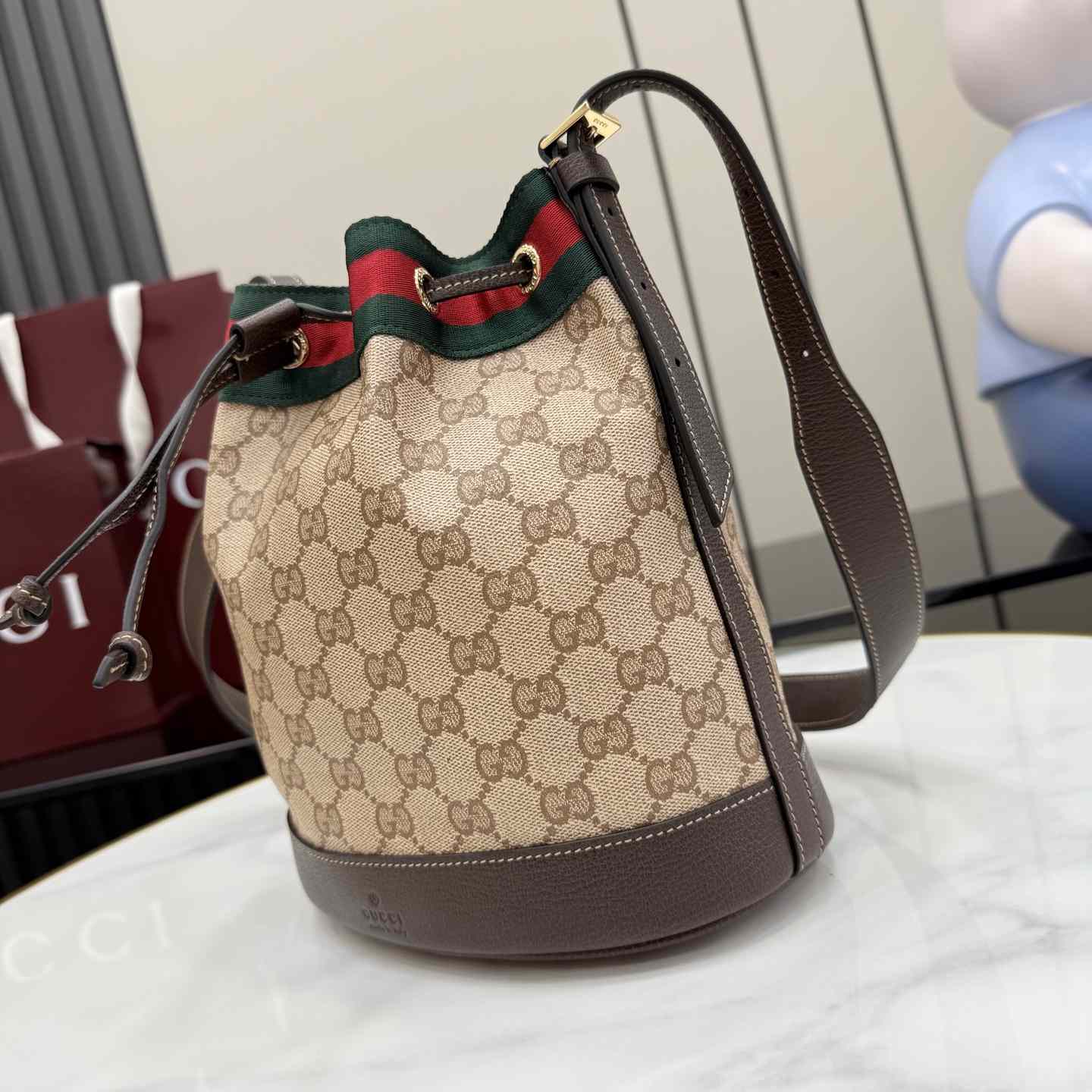 Gucci Venice Small Bucket Bag - FashionPlug