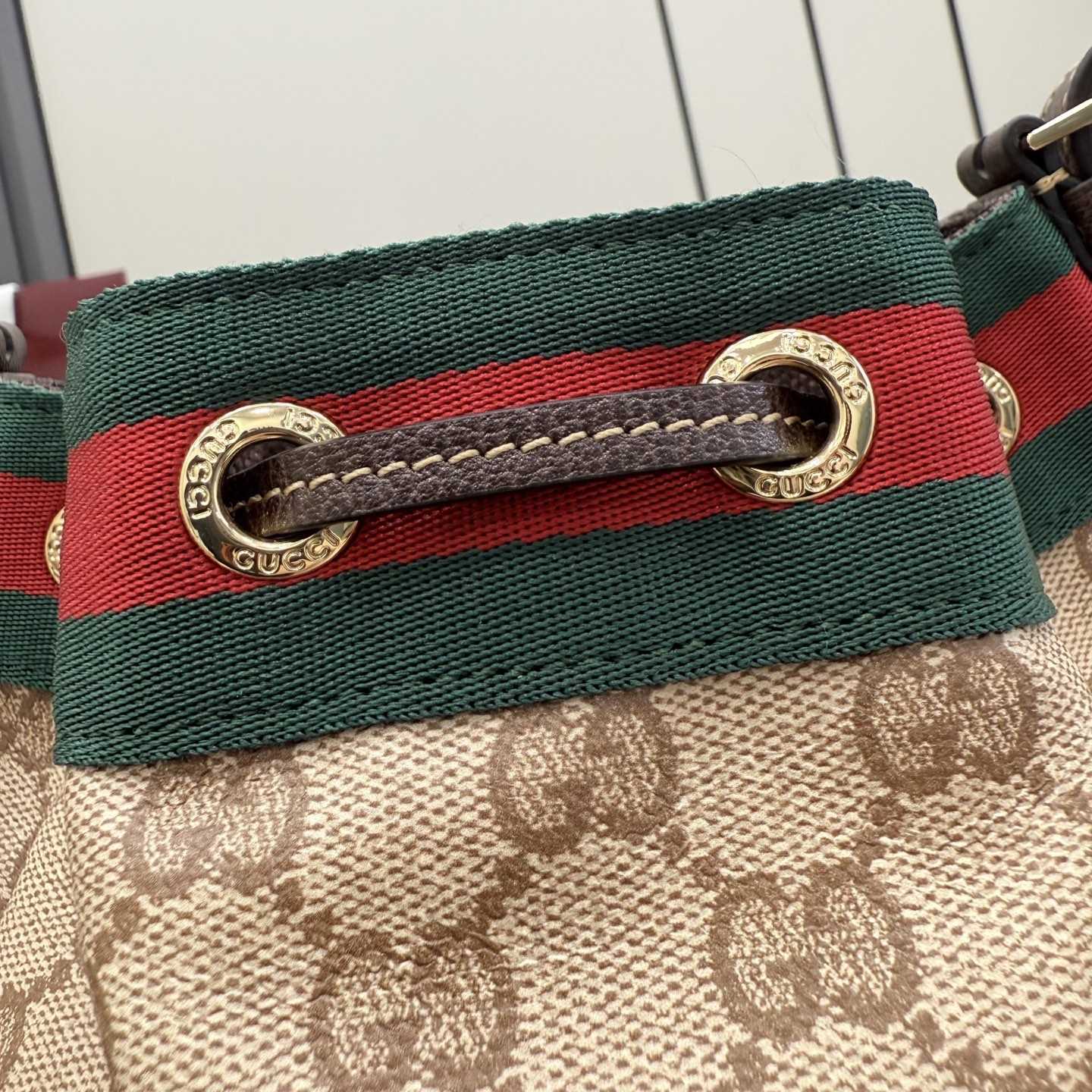 Gucci Venice Small Bucket Bag - FashionPlug