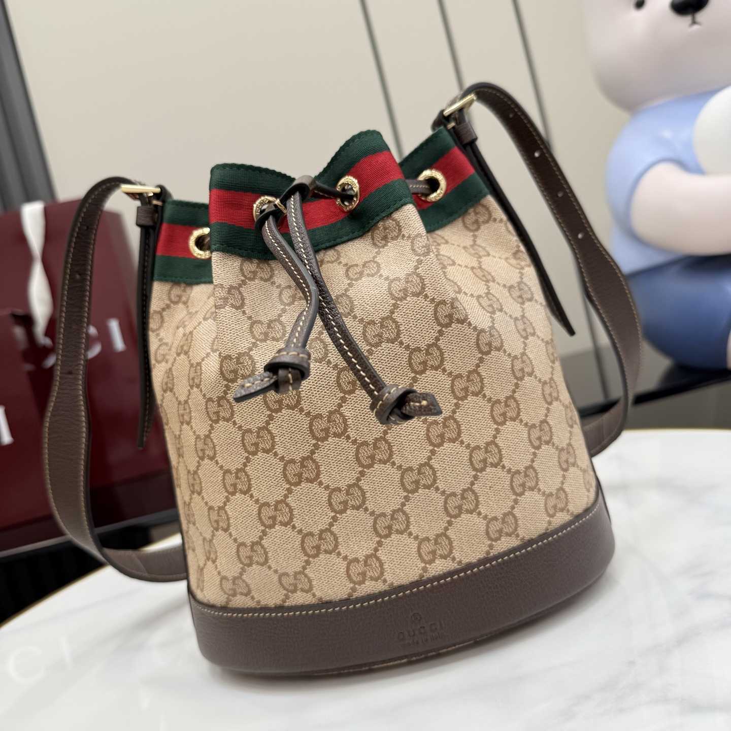 Gucci Venice Small Bucket Bag - FashionPlug
