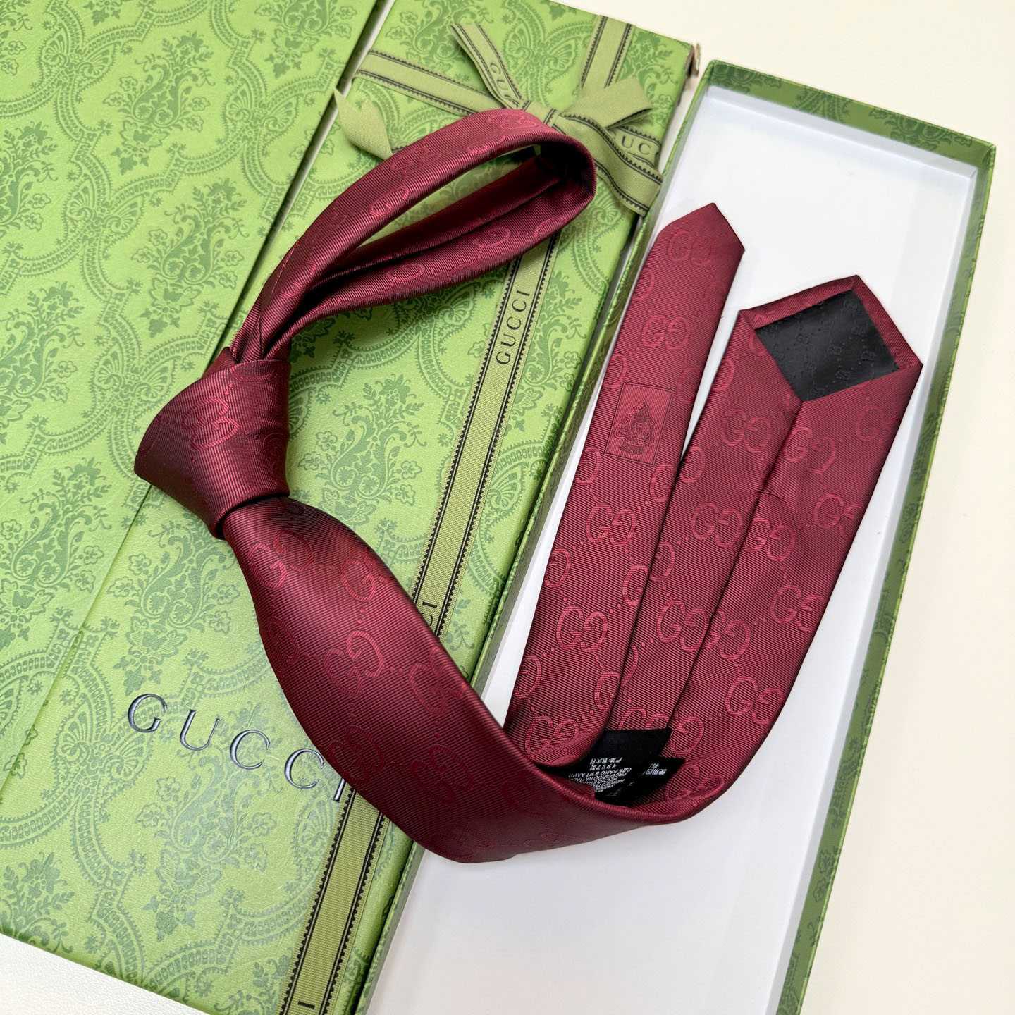 Gucci GG Silk Cotton Tie - FashionPlug