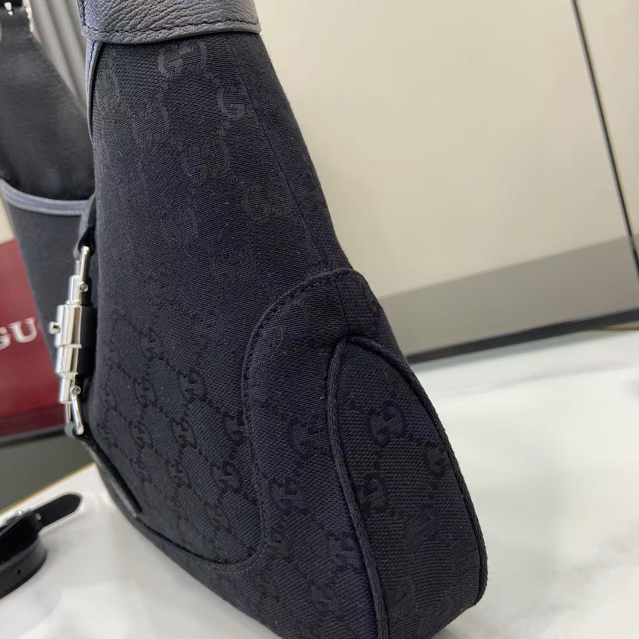 Gucci Jackie 1961 Medium Shoulder Bag - FashionPlug