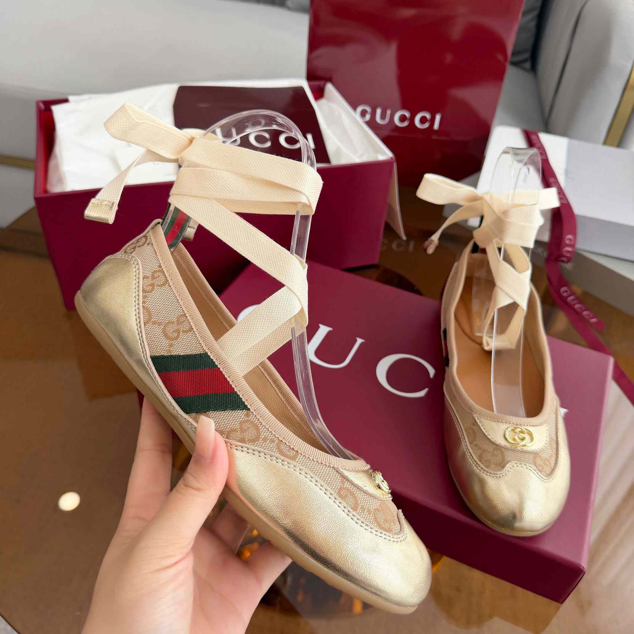  Gucci Shift Ballerina - FashionPlug