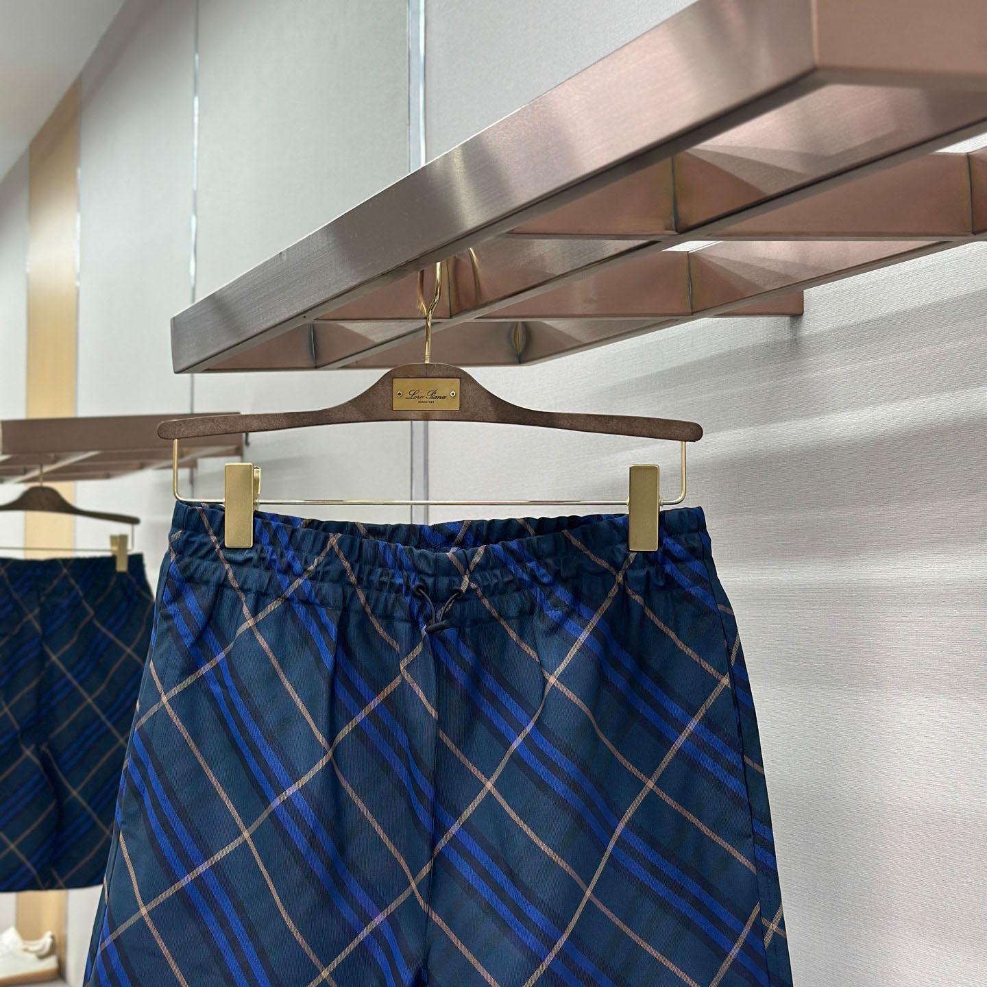 Burberry Check-Pattern Shorts - FashionPlug
