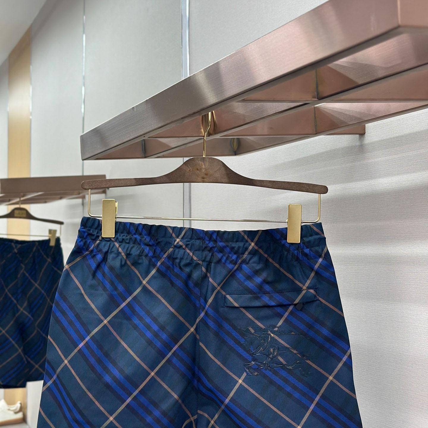 Burberry Check-Pattern Shorts - FashionPlug
