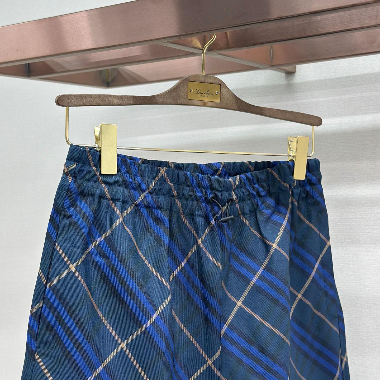 Burberry Check-Pattern Shorts - FashionPlug