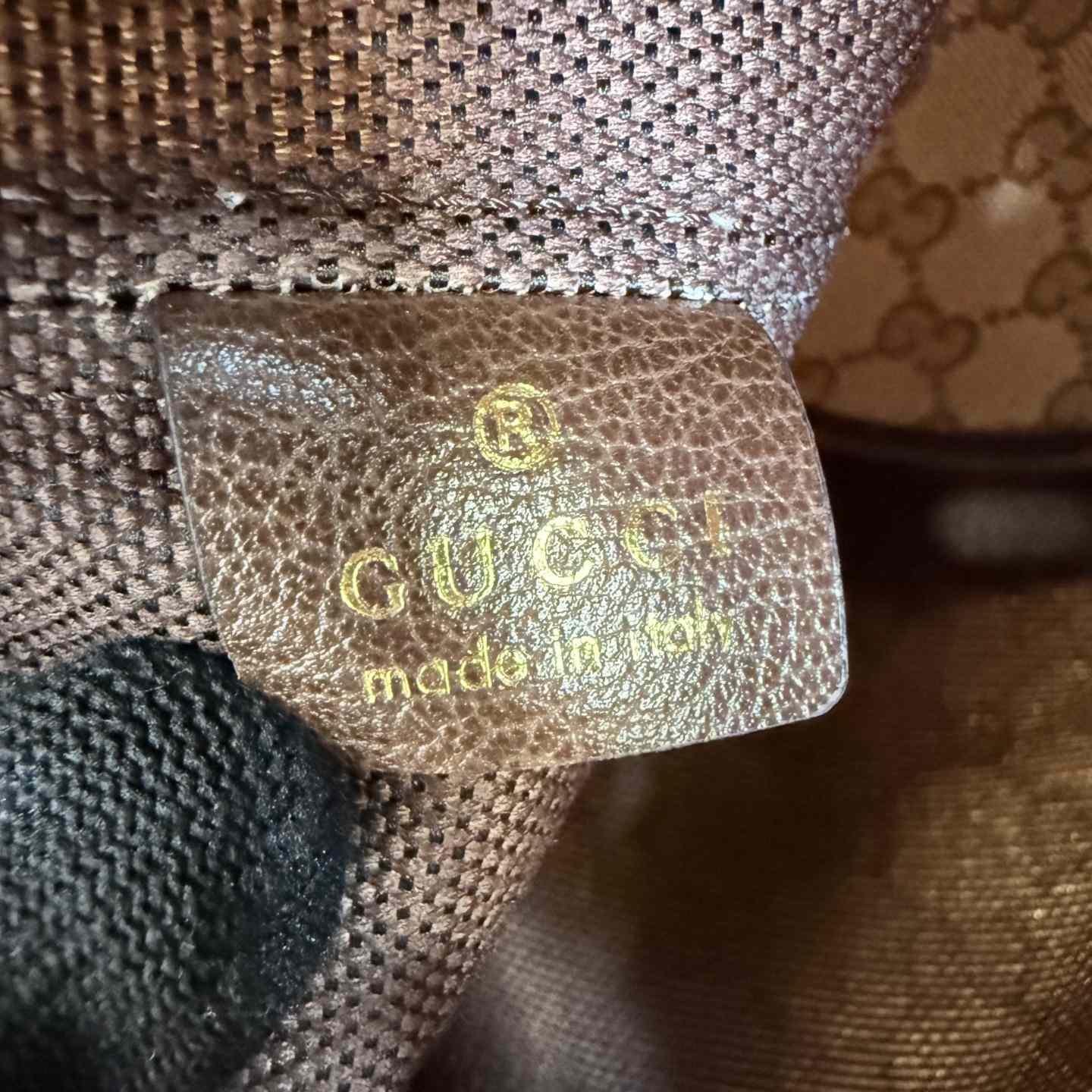 Gucci Mini Bucket Bag With Web - FashionPlug