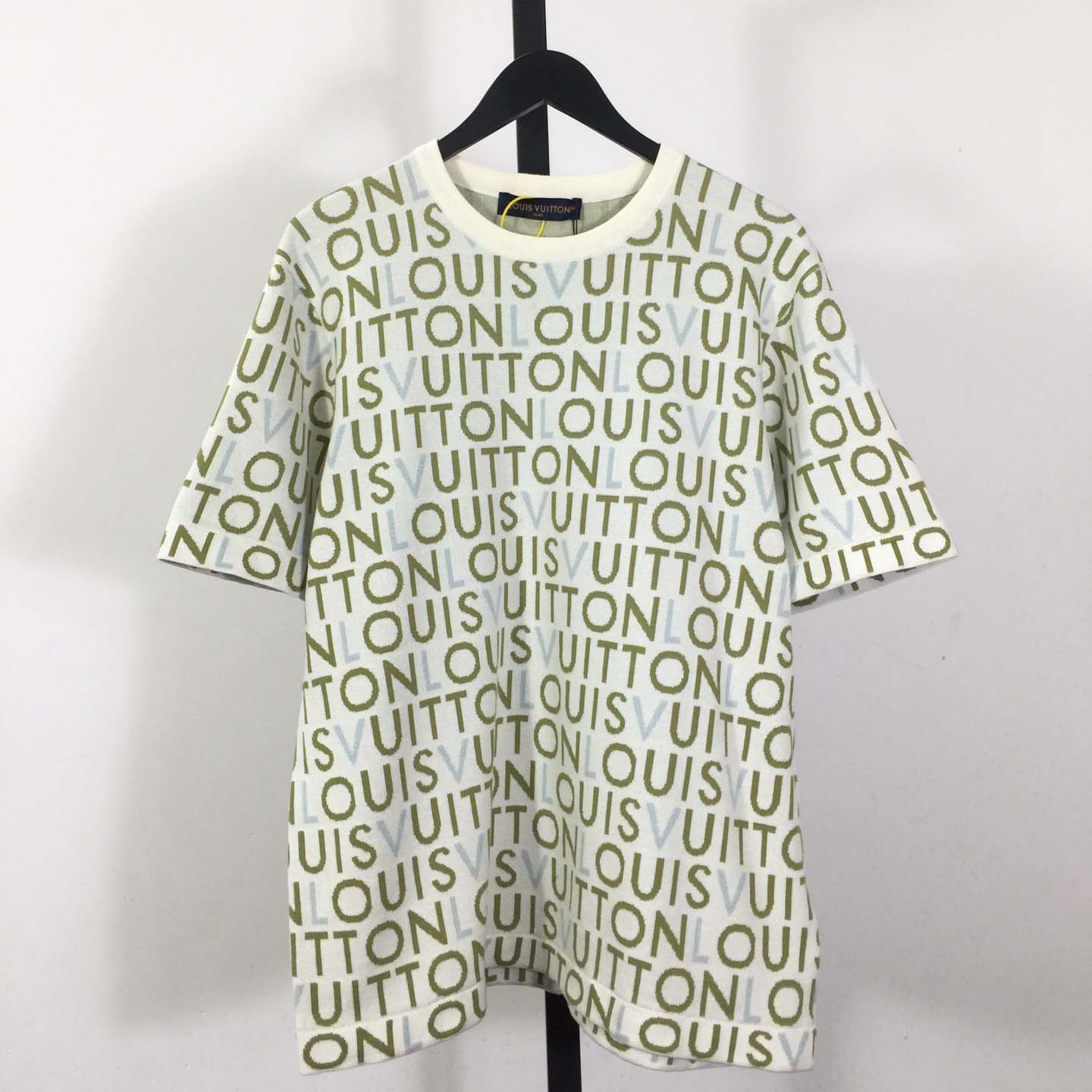 Louis Vuitton Jacquard Signature Short-Sleeved Crewneck   1AJTX2 - FashionPlug