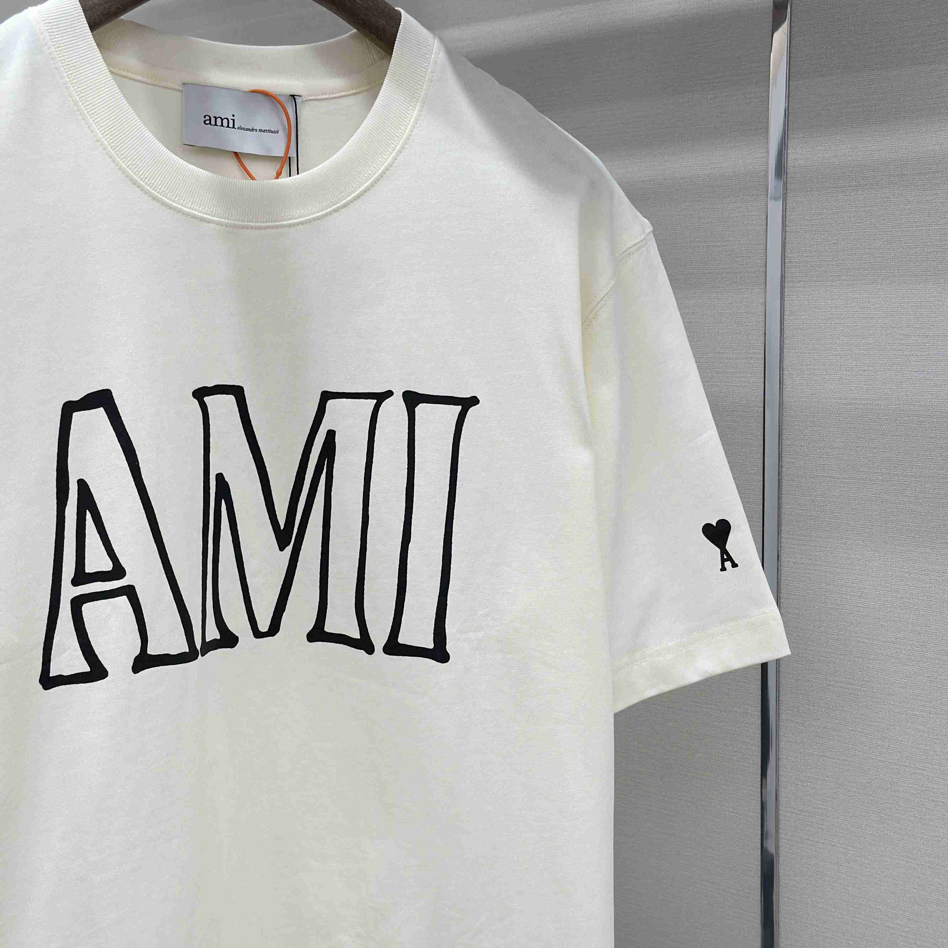 AMI Paris White Cotton Ami Paris Print T-shirt - FashionPlug