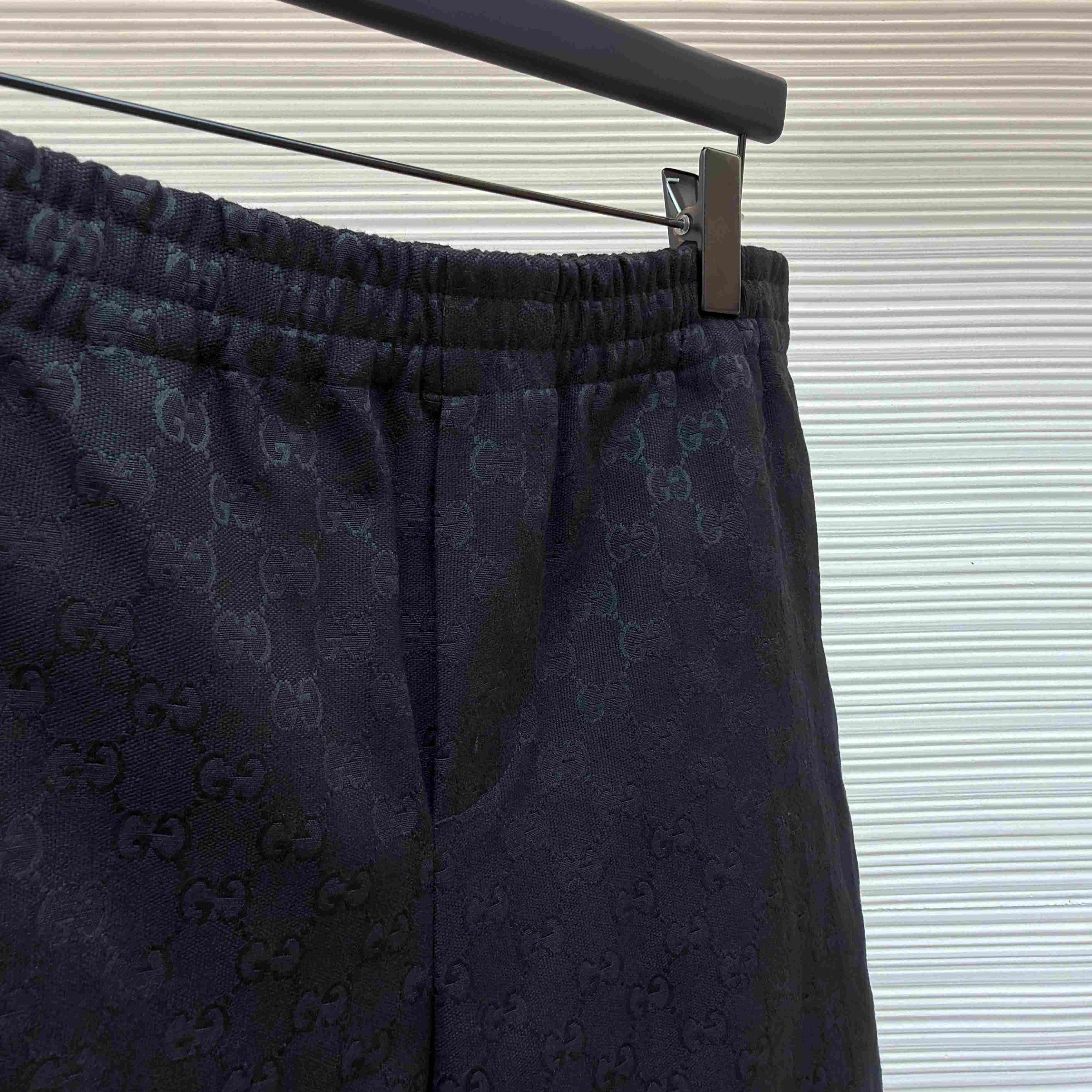 Gucci GG Canvas Linen Blen Shorts - FashionPlug