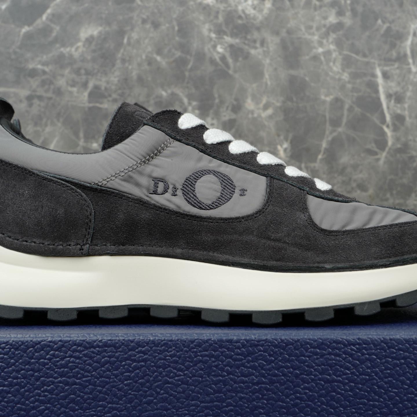 Dior Squash Sneaker - FashionPlug