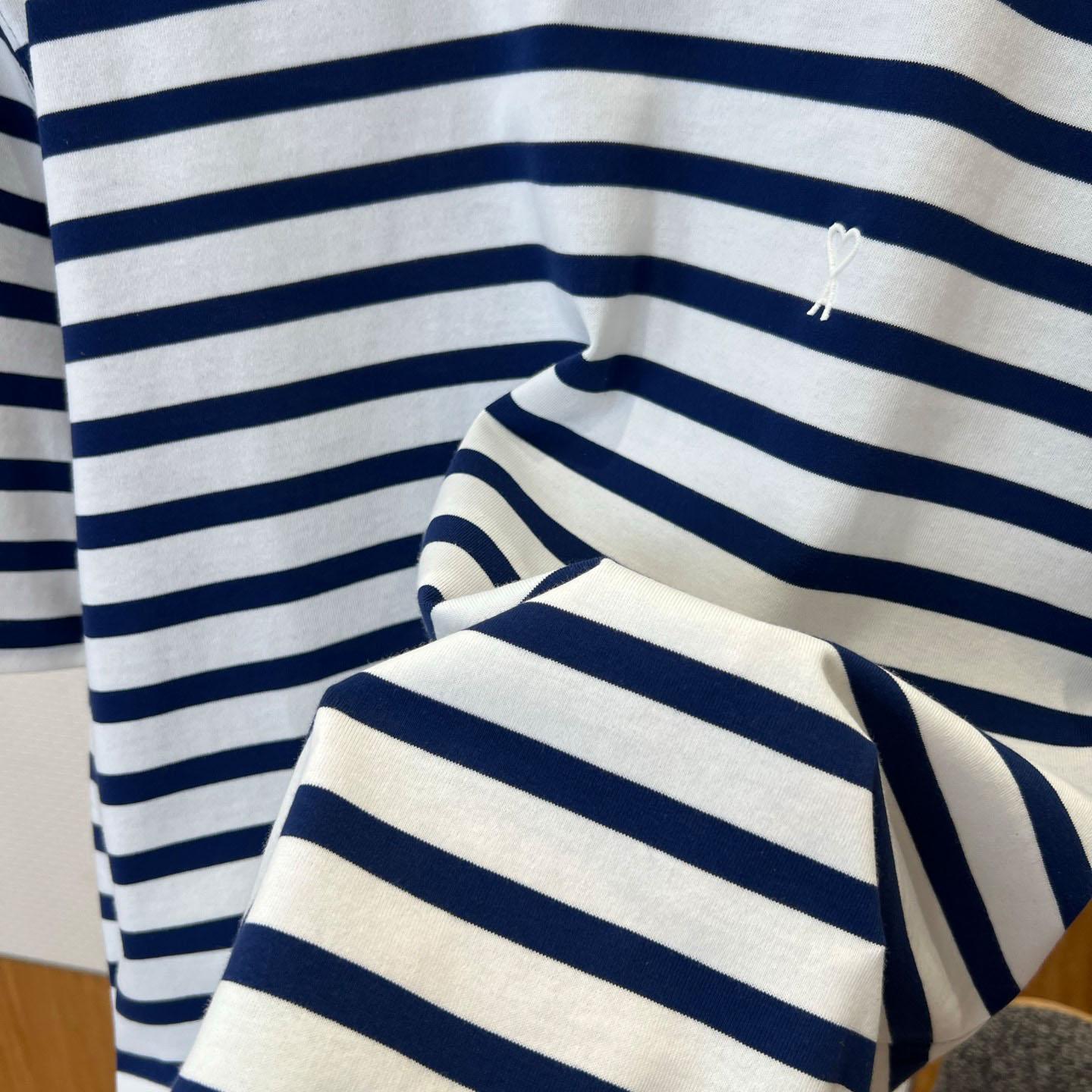 AMI Paris White & Navy Boxy Mariniere 'Ami De Coeur' T-shirt - FashionPlug