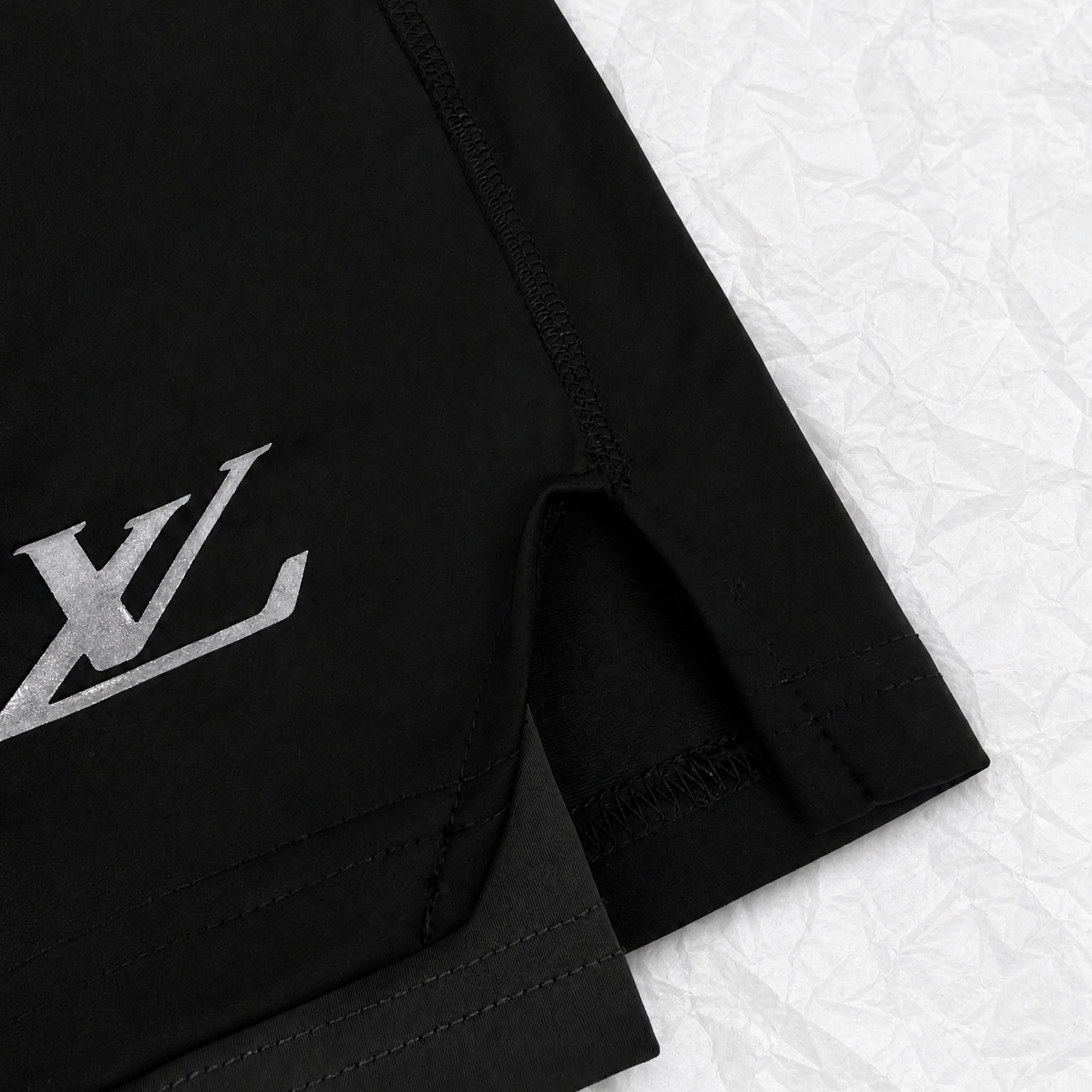 Louis Vuitton Double Layer Running Shorts 1AJCBT - FashionPlug