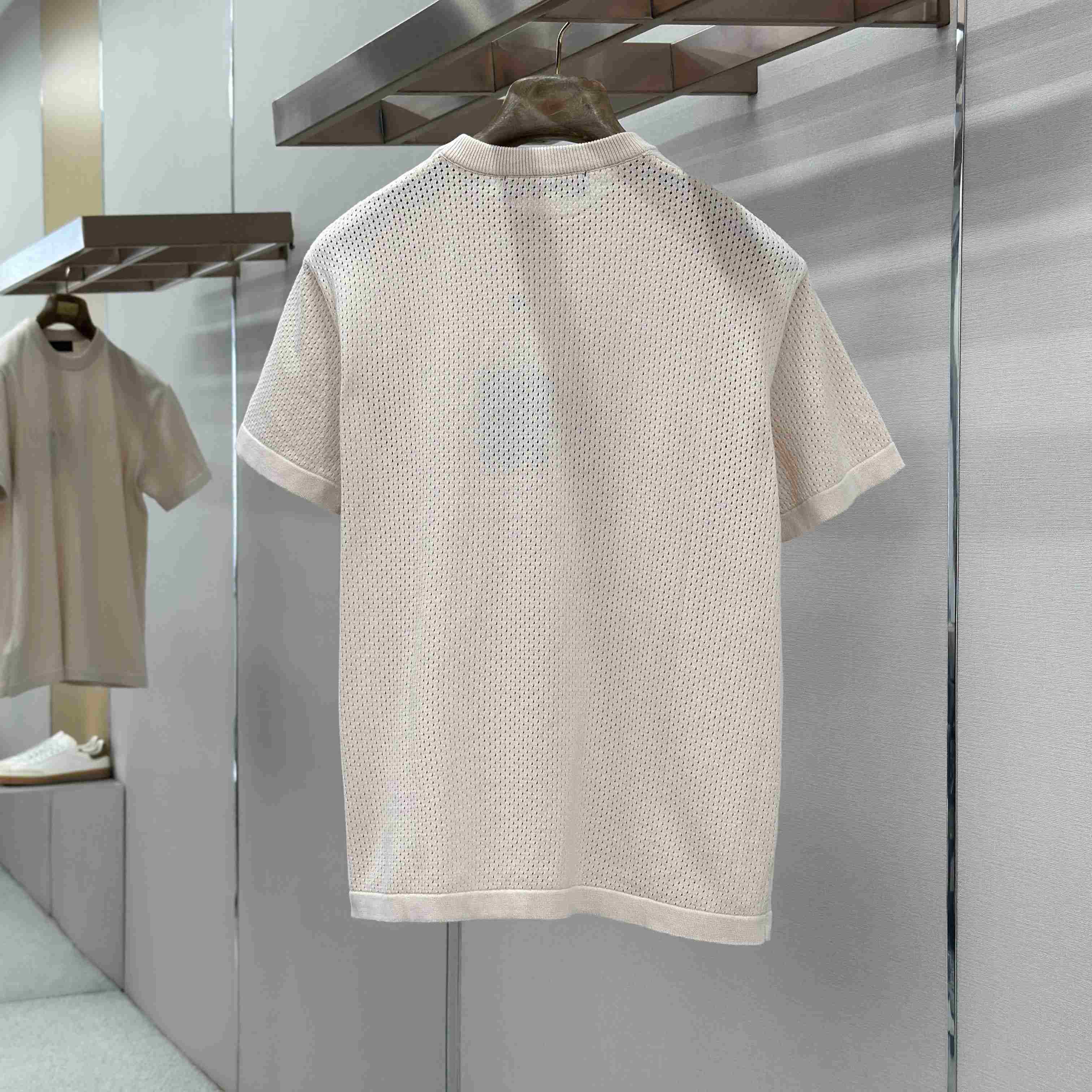 Louis Vuitton Elegant Cotton Cashmere Short-Sleeved Crewneck 1AK6XJ - FashionPlug