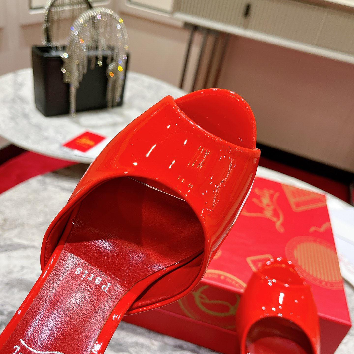 Christian Louboutin Me Dolly 100MM Patent Leather Mules - FashionPlug