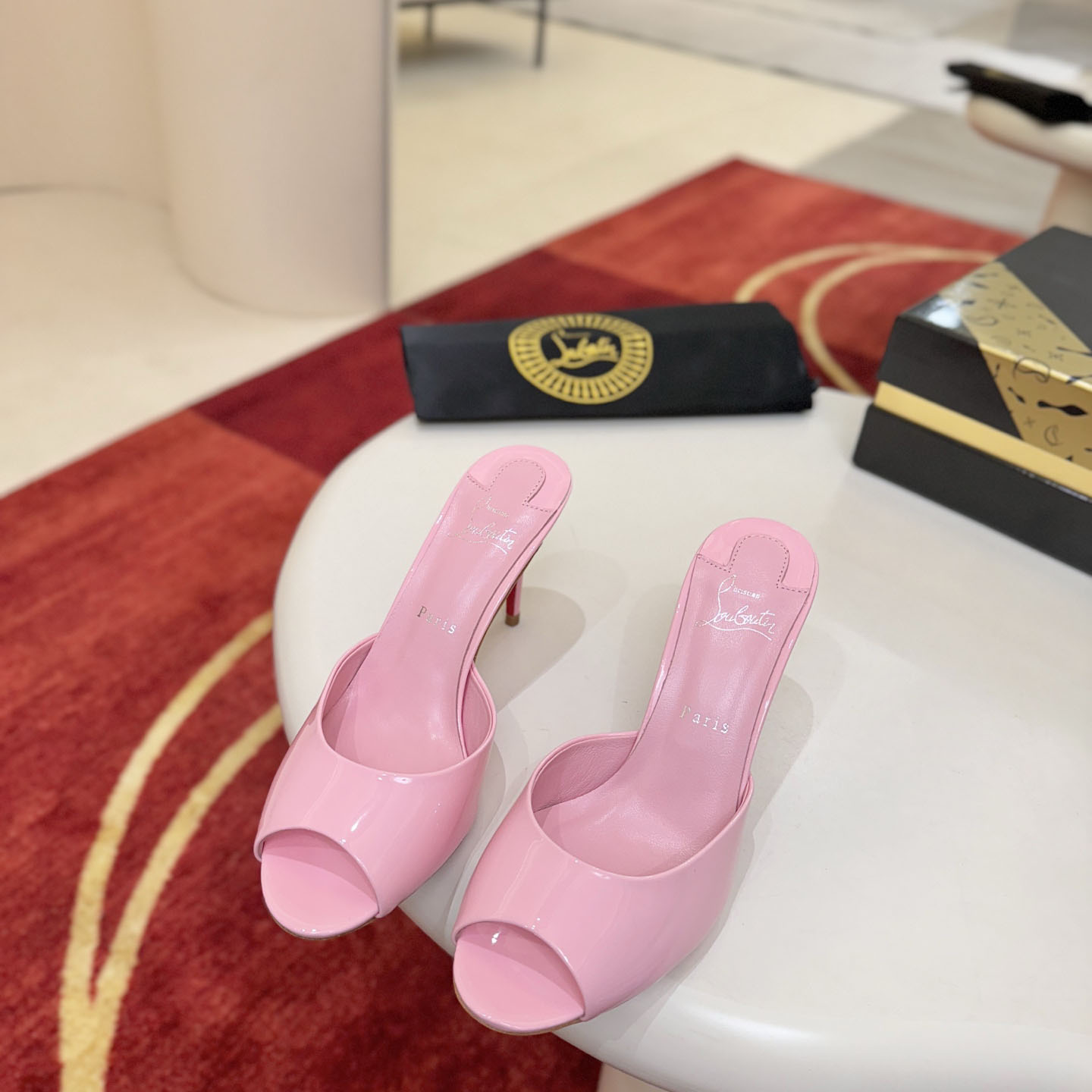 Christian Louboutin Me Dolly 100MM Patent Leather Mules - FashionPlug