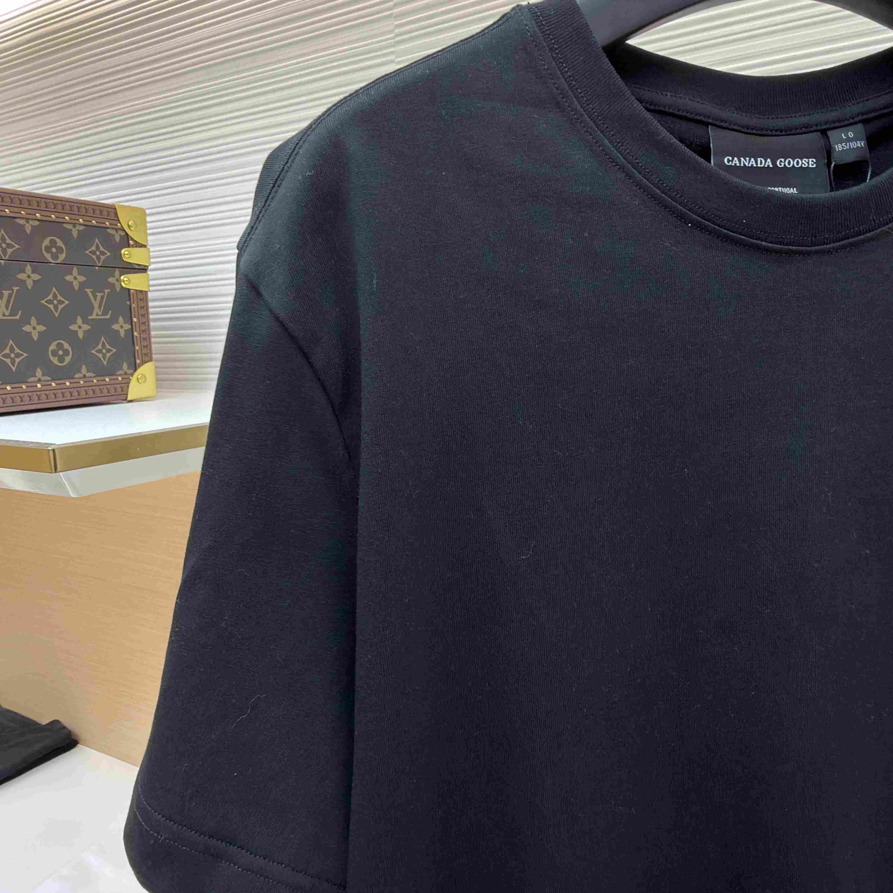 Canada Goose Logo-Embroidered T-shirt - FashionPlug